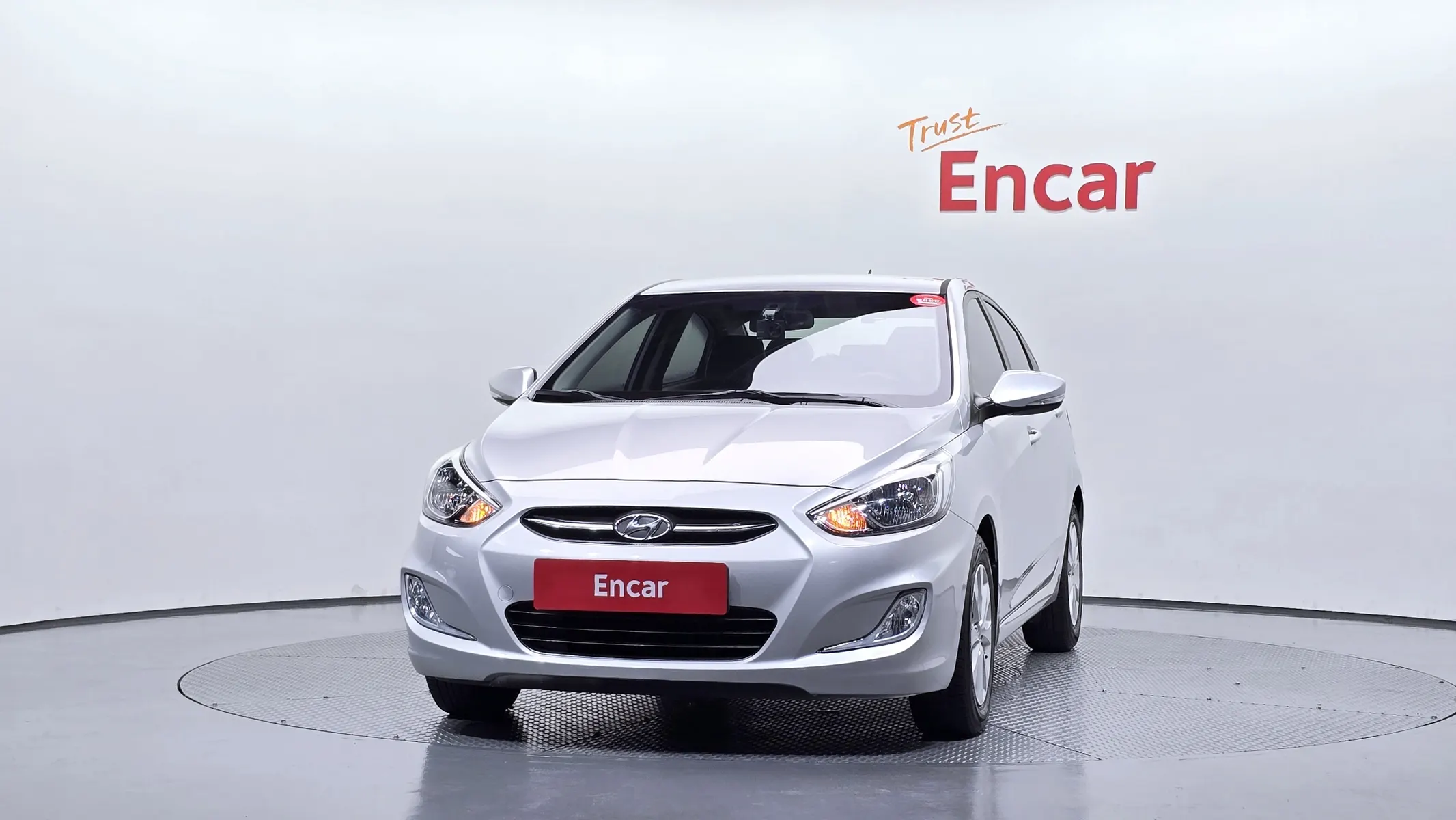 Hyundai () 1.4 VVT 2015 2/5