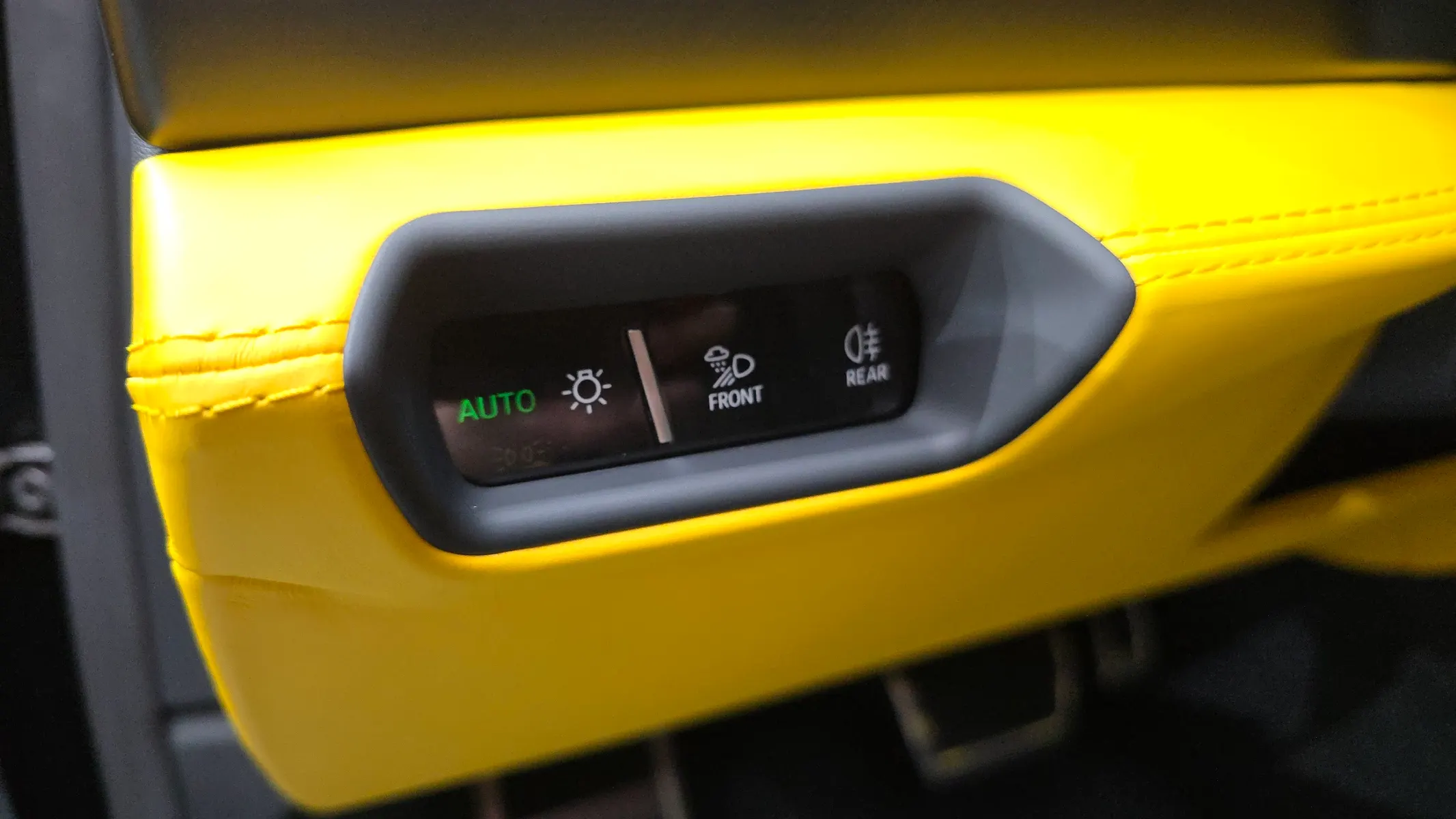 Lamborghini 우루스 4.0 V8 SE 2026 35/36