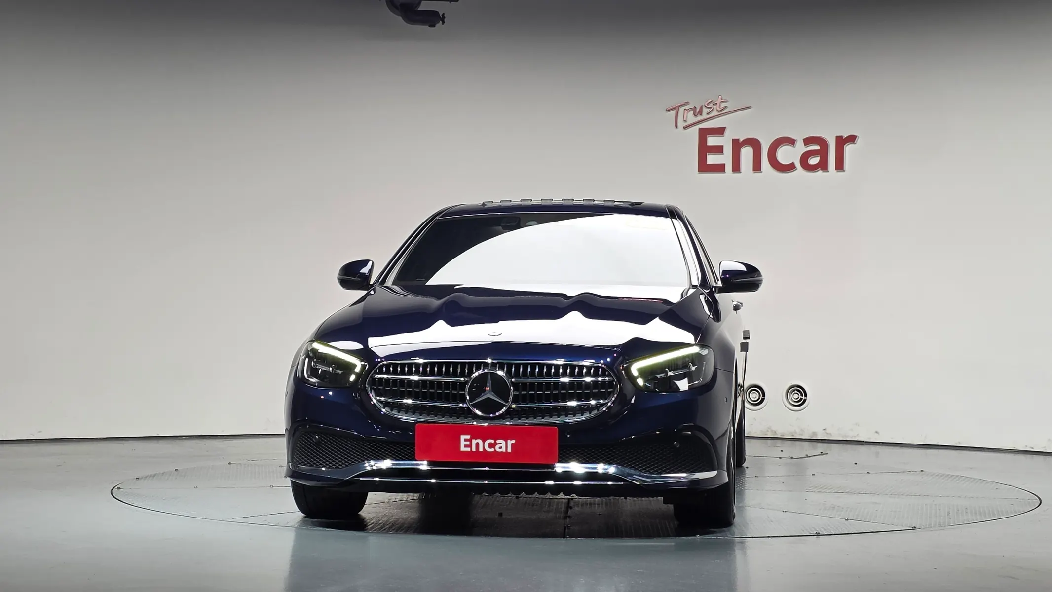Mercedes-Benz E-Class W213 E250 2020 3/39