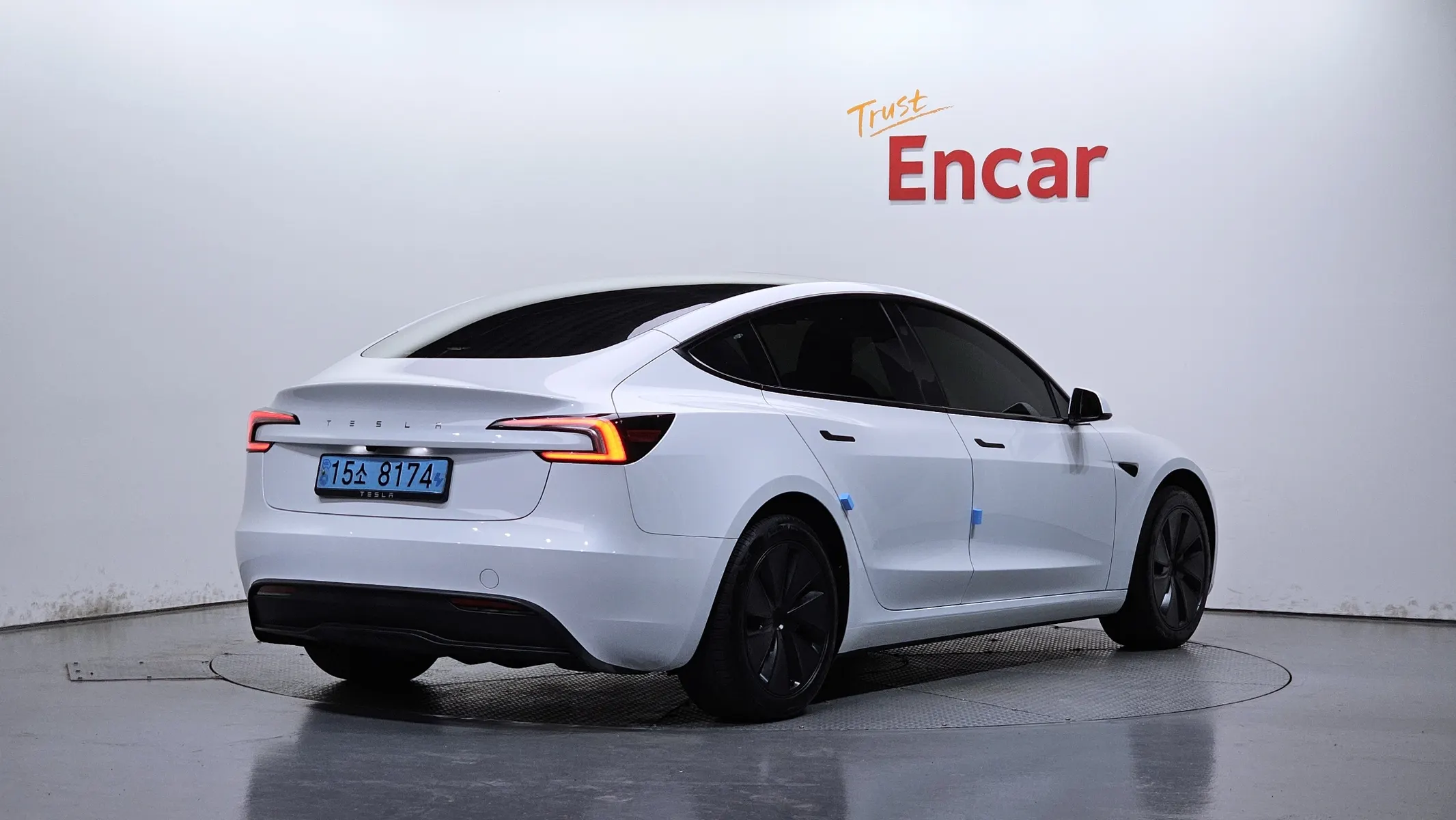 Tesla 3 RWD 2024 2/32