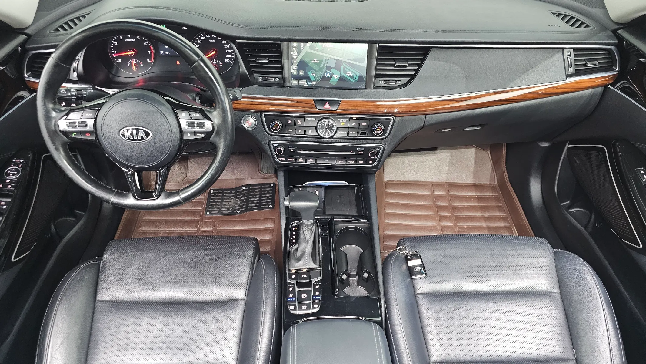 Kia K7 3.0 LPI () 2017 4/5