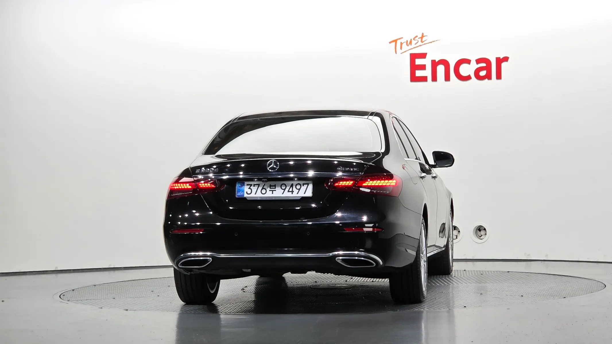 Mercedes-Benz E-Class W213 E220d 4MATIC 2021 3/35