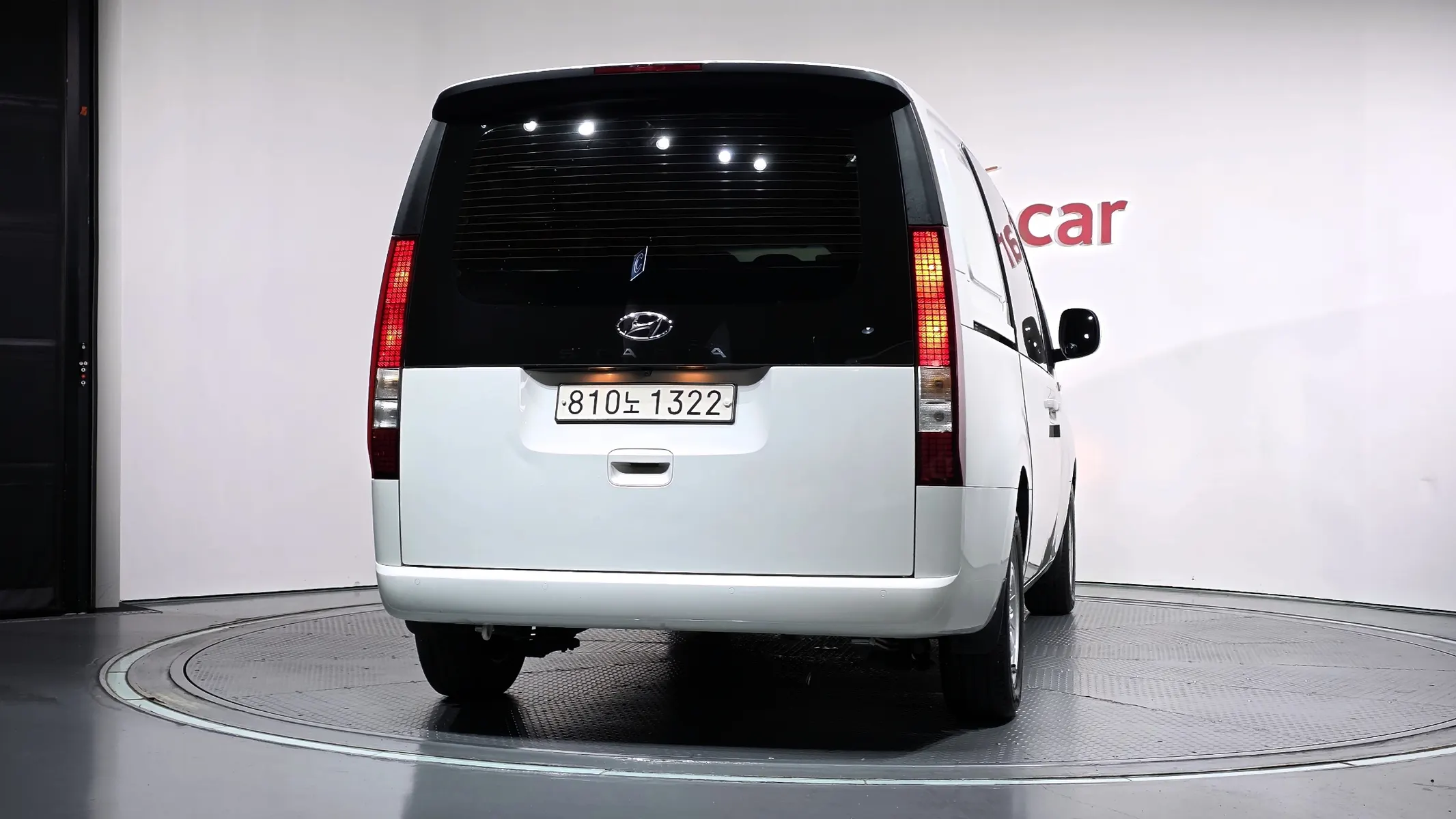 Hyundai Staria 5 2023 3/5
