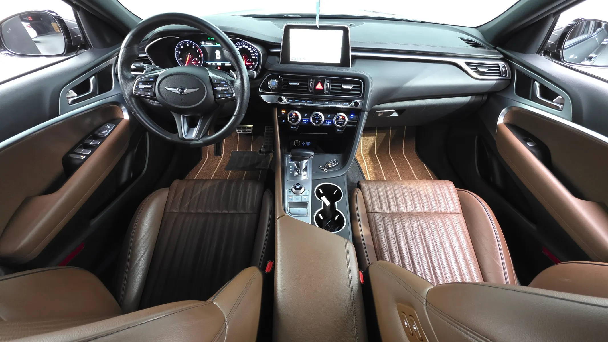 Genesis G70 2.0T AWD 2020 4/5