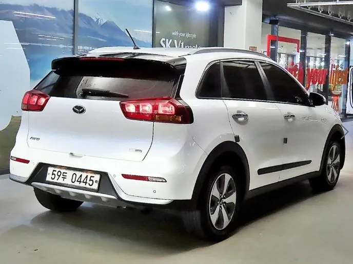 Kia Niro 2016 3/5