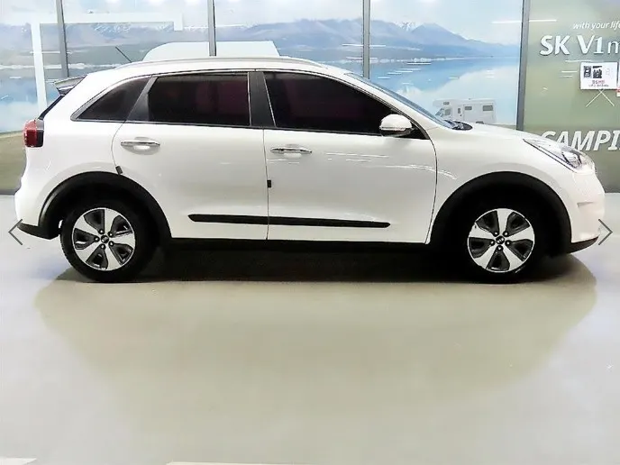 Kia Niro 2016 2/5