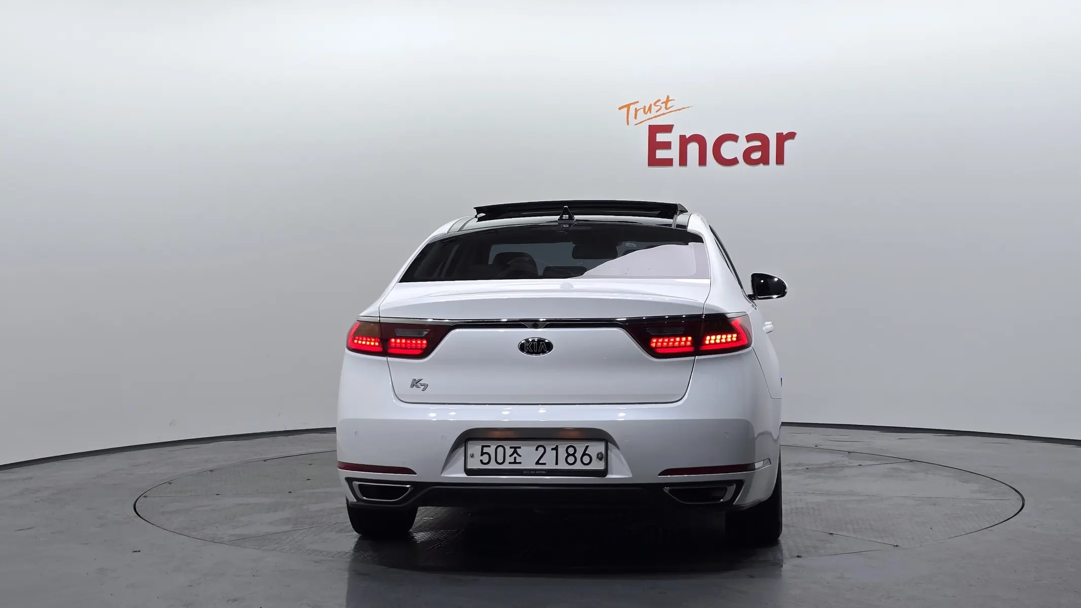 Kia K7 3.0 LPI () 2017 3/5