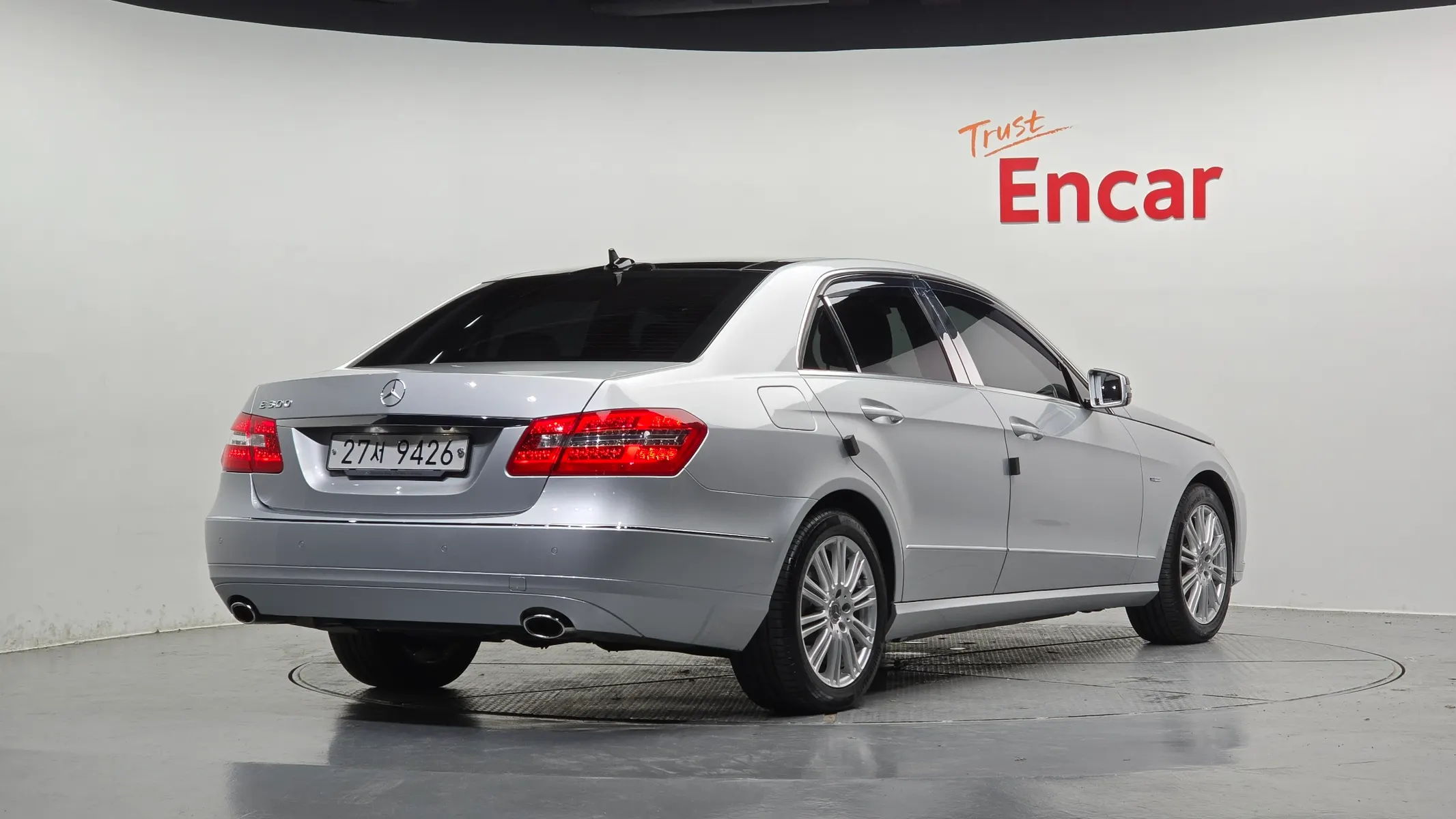 Mercedes-Benz E-Class W212 E300 2012 2/21