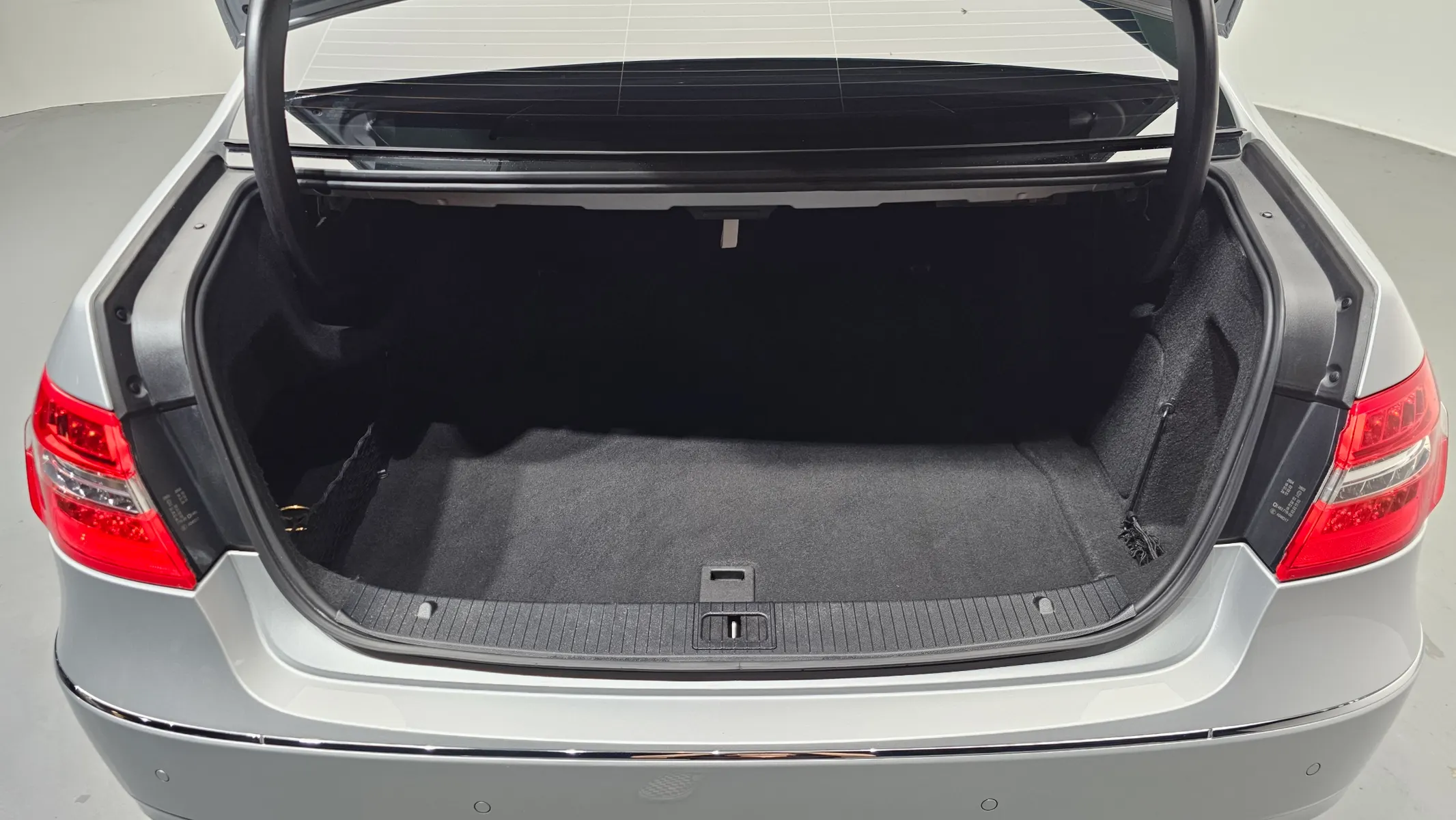 Mercedes-Benz E-Class W212 E300 2012 20/21