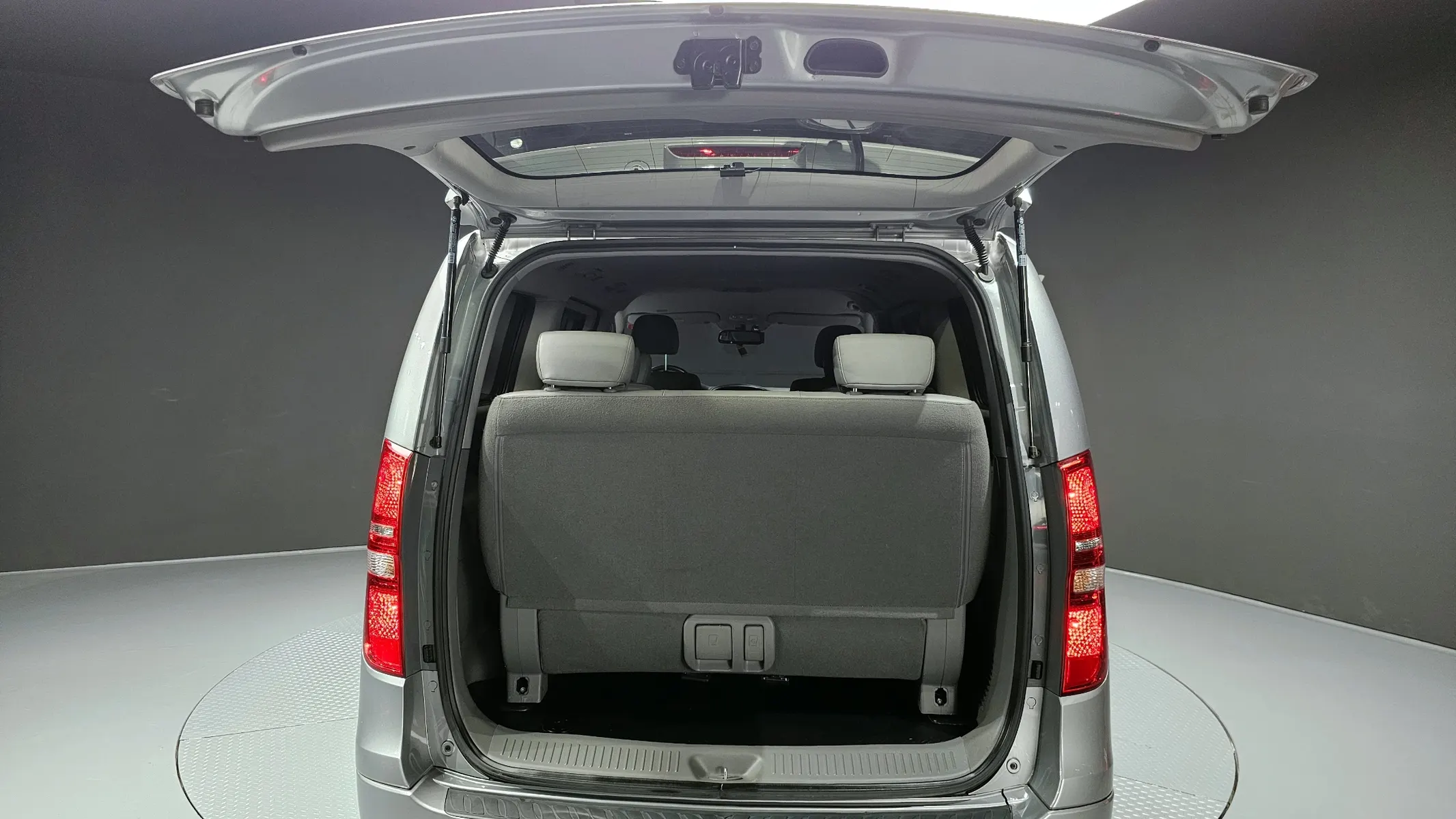 Hyundai 그랜드 스타렉스 12 2018 20/21