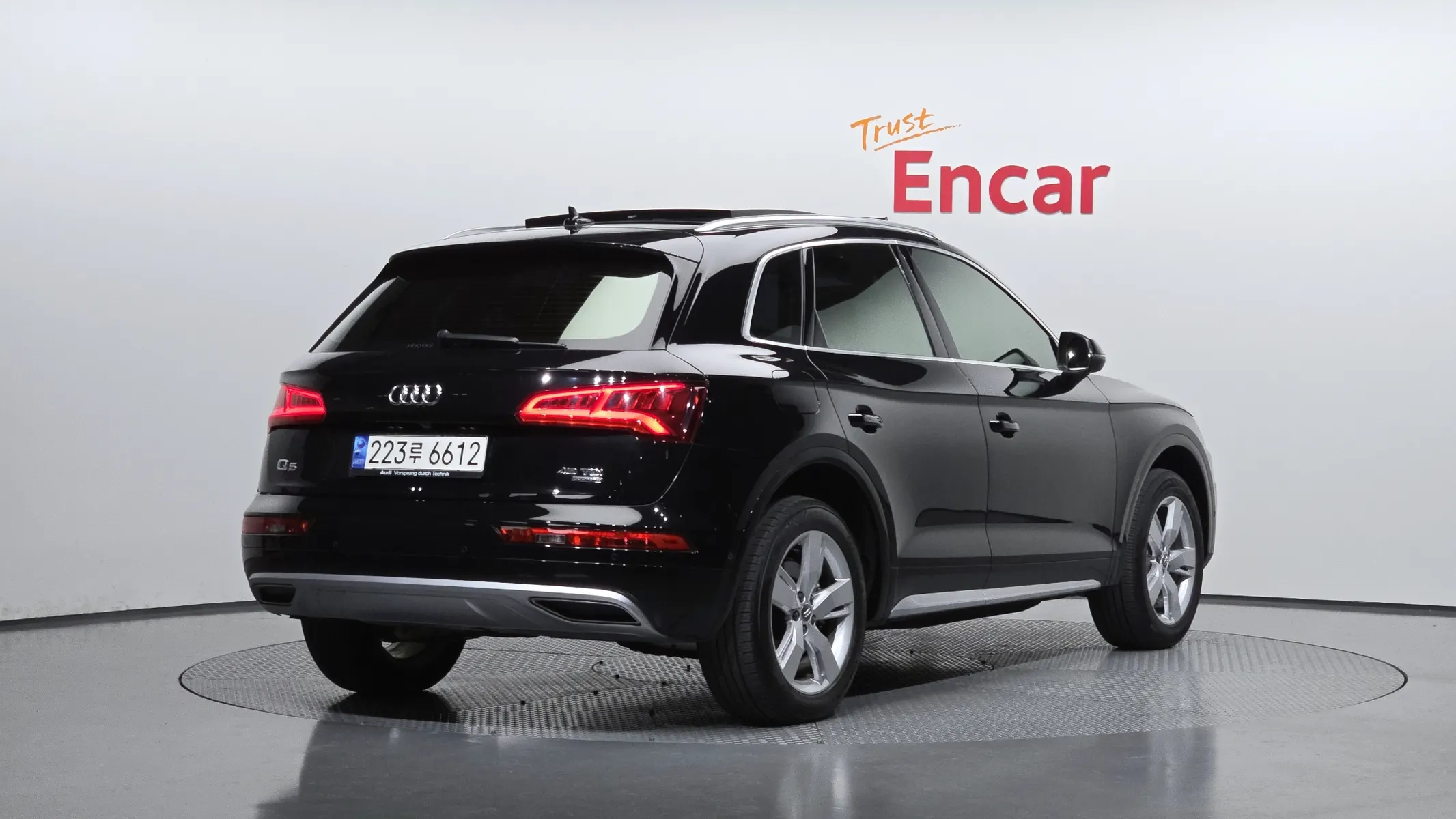 Audi Q5 (FY) 40 TDI 2020 2/21