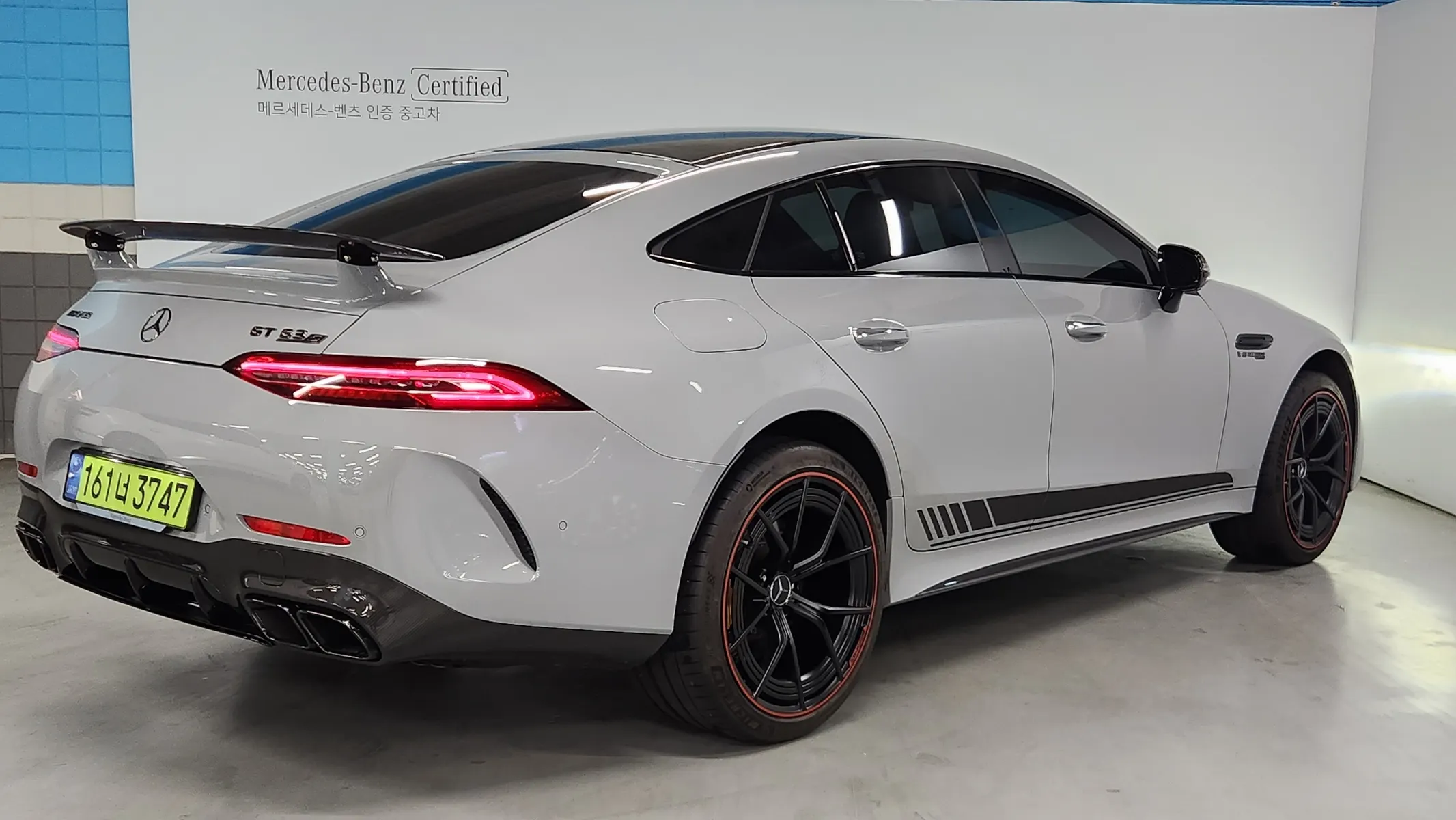 Mercedes-Benz AMG GT 4 63 S 4MATIC+ 2023 2/21