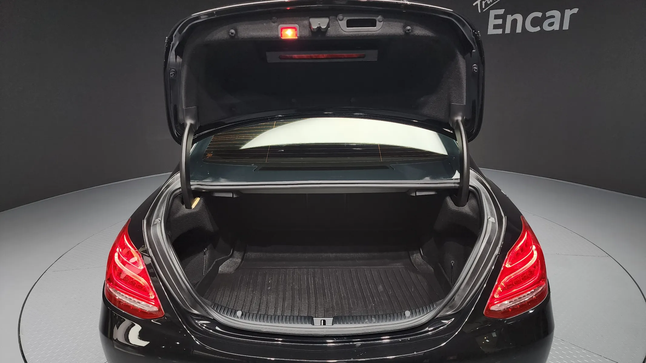 Mercedes-Benz C-Class W205 C200 2017 20/21
