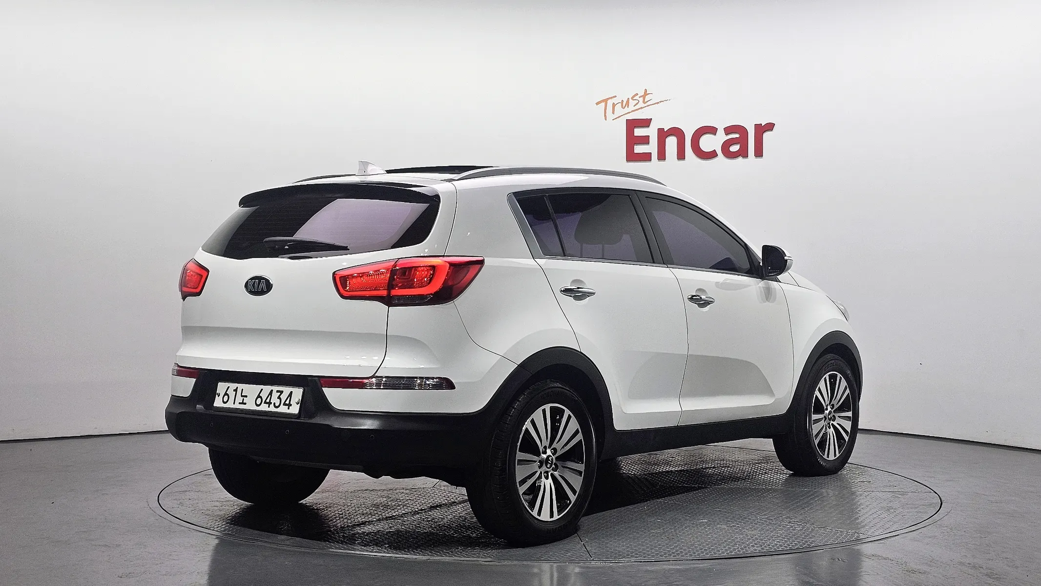 Kia R 4WD 2013 2/21
