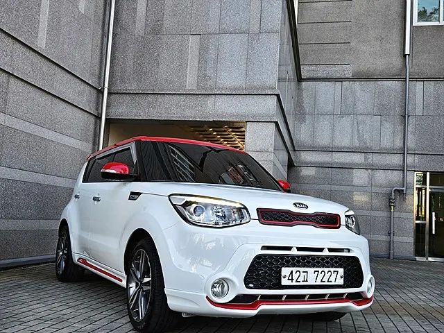 Kia 쏘울 1.6 GDi 2015 2/5