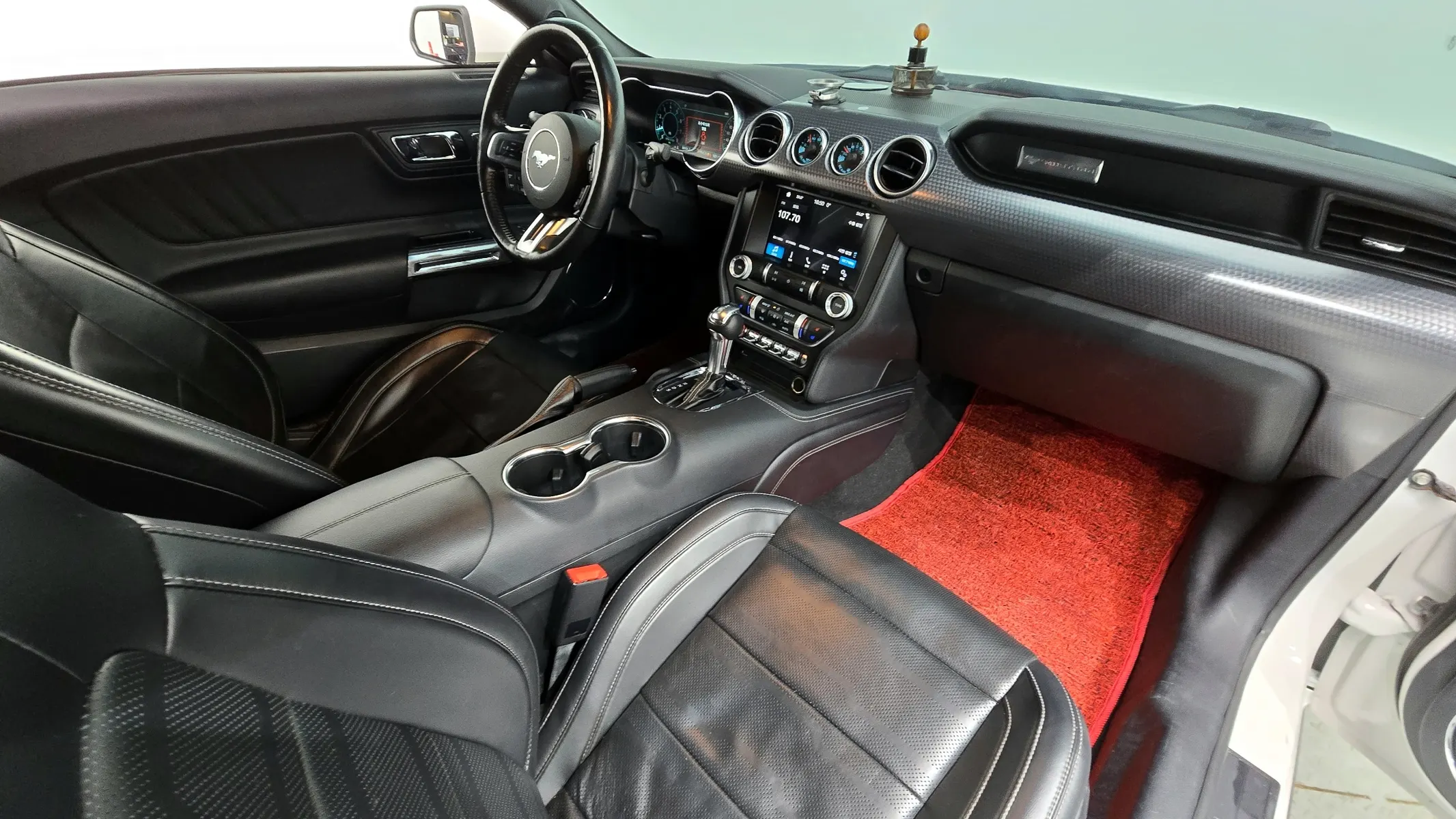 Ford 머스탱 2019 4/5