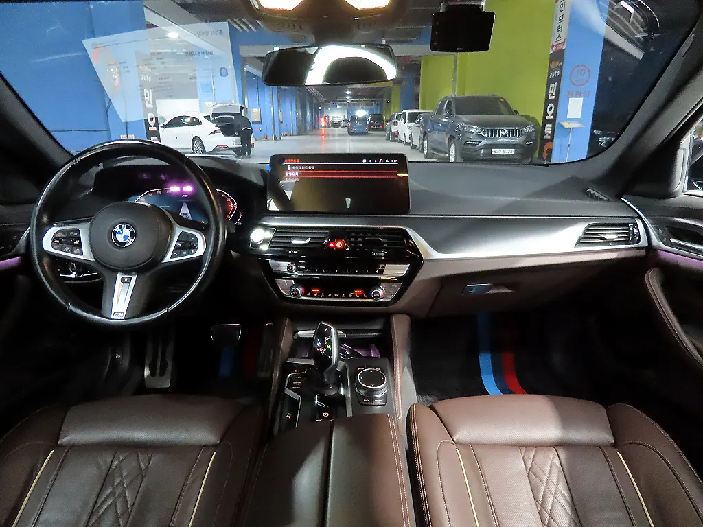 BMW 5 Series (G30) 523d M 2022 4/5