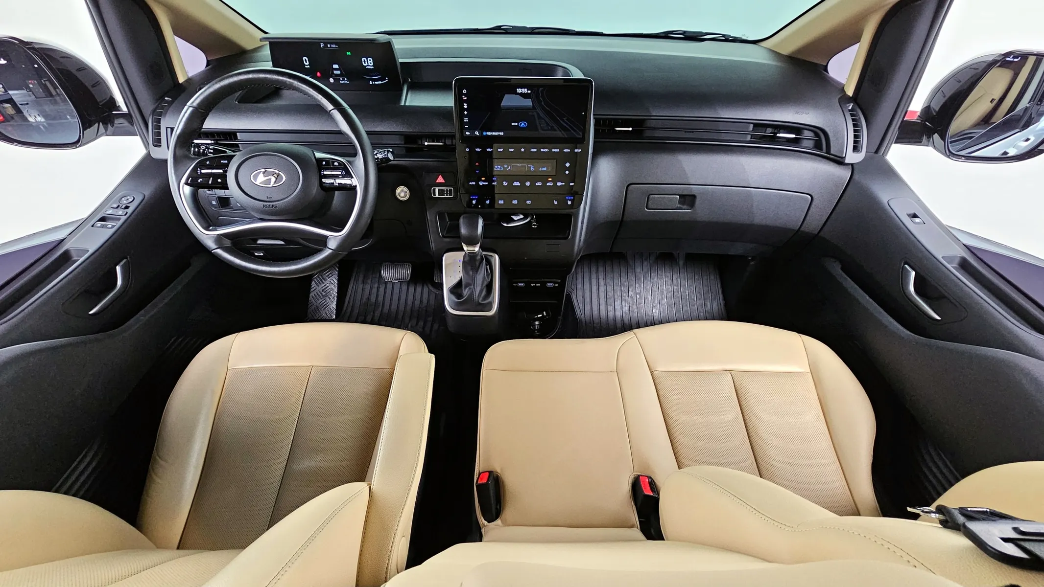 Hyundai Staria 4WD 9 2023 4/5