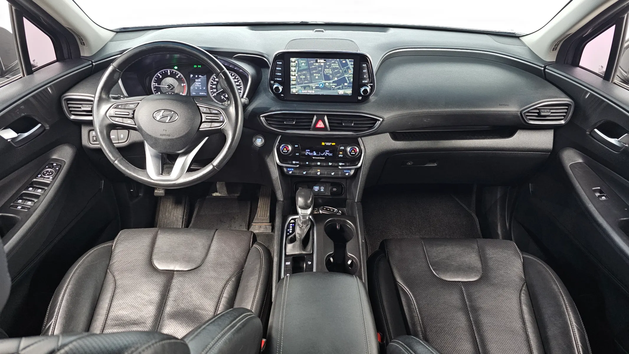 Hyundai TM 2.0 2WD 2018 4/5