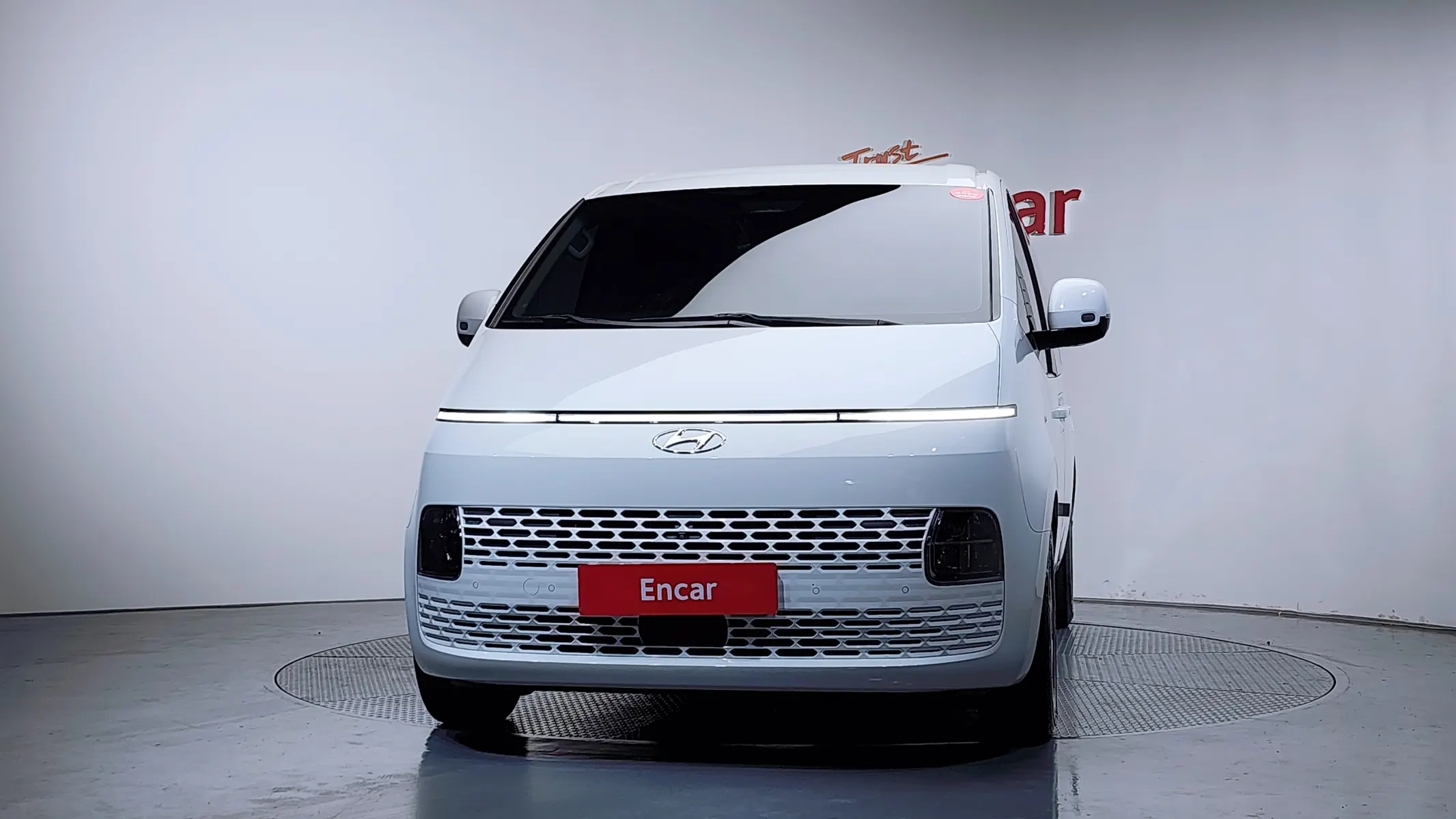 Hyundai Staria 3 2023 3/5
