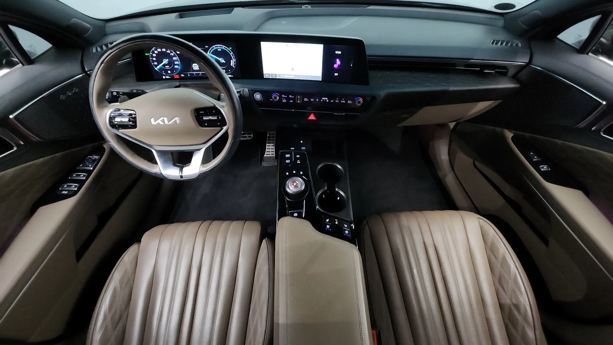 Kia K8 2021 4/5
