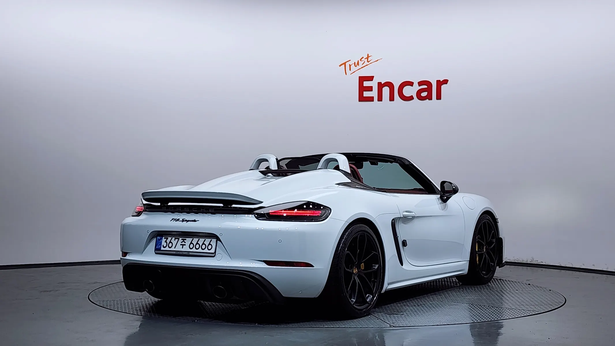Porsche 718 4.0 2020 2/32