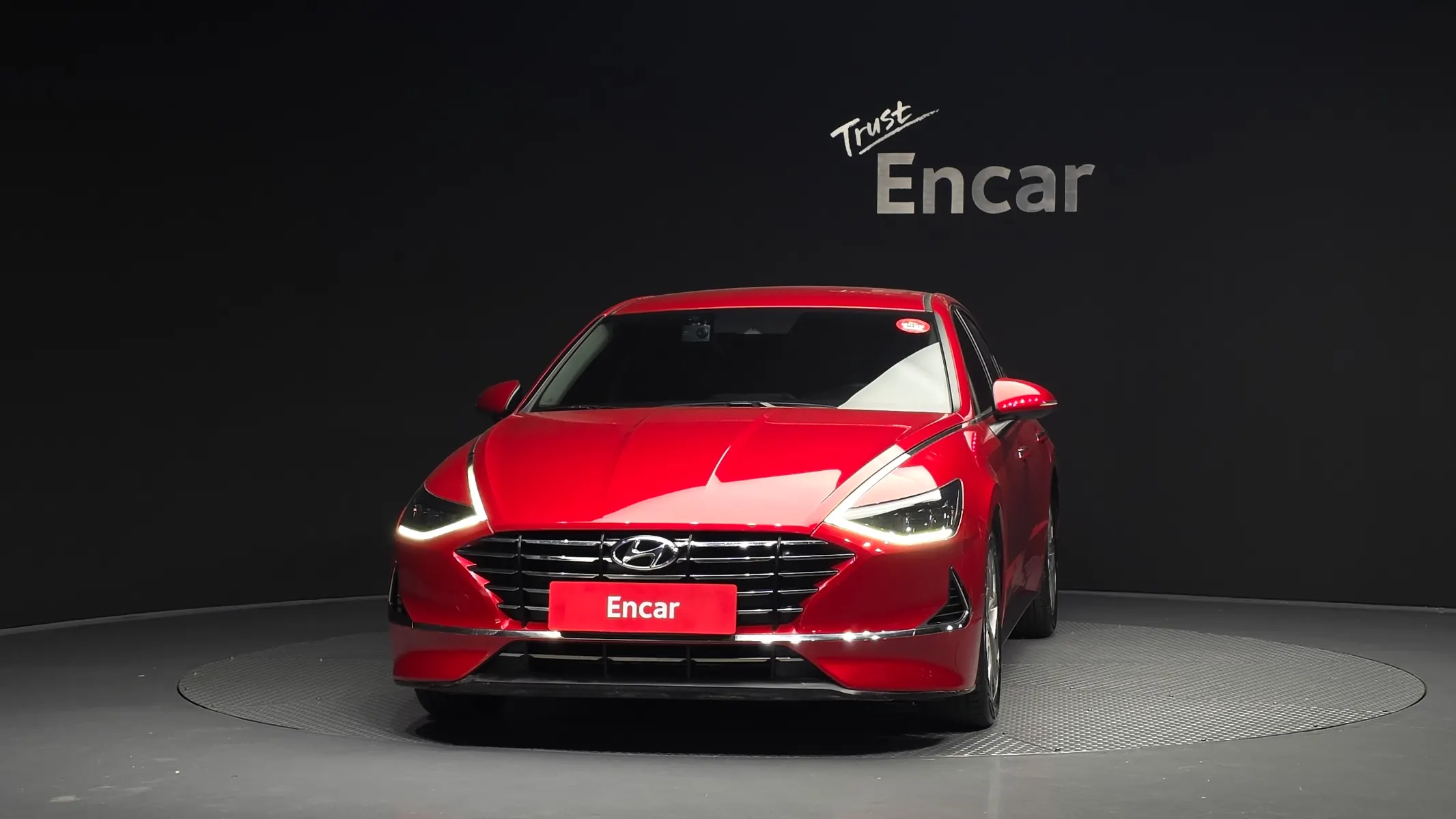 Hyundai (DN8) 2.0 2019 2/5