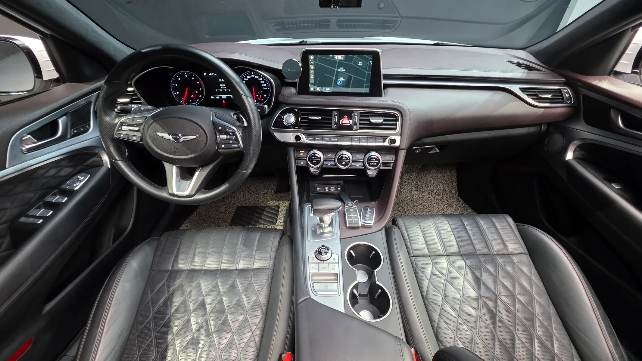 Genesis G70 2.0T 2018 4/5