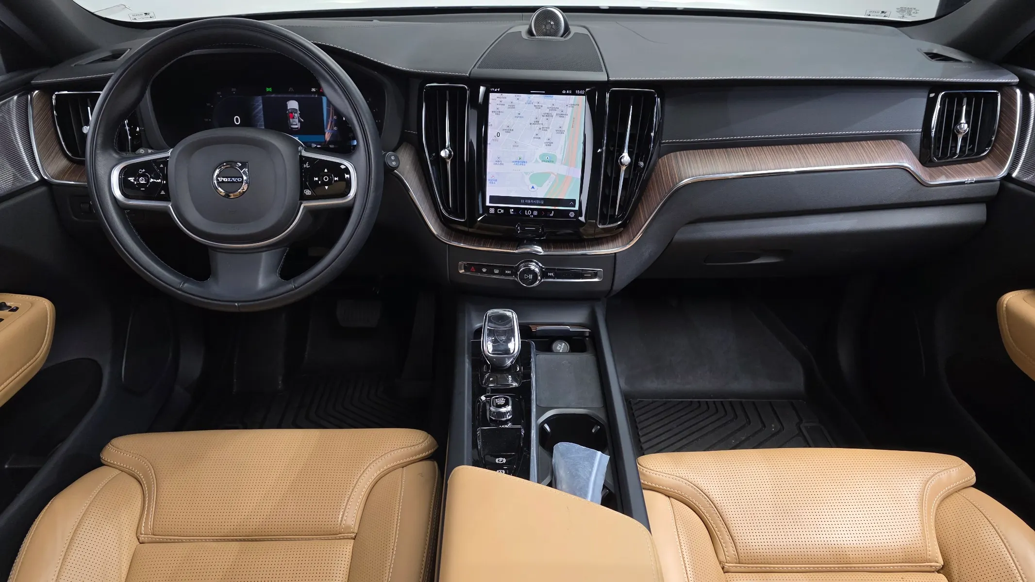 Volvo XC60 2 B5 2022 4/5