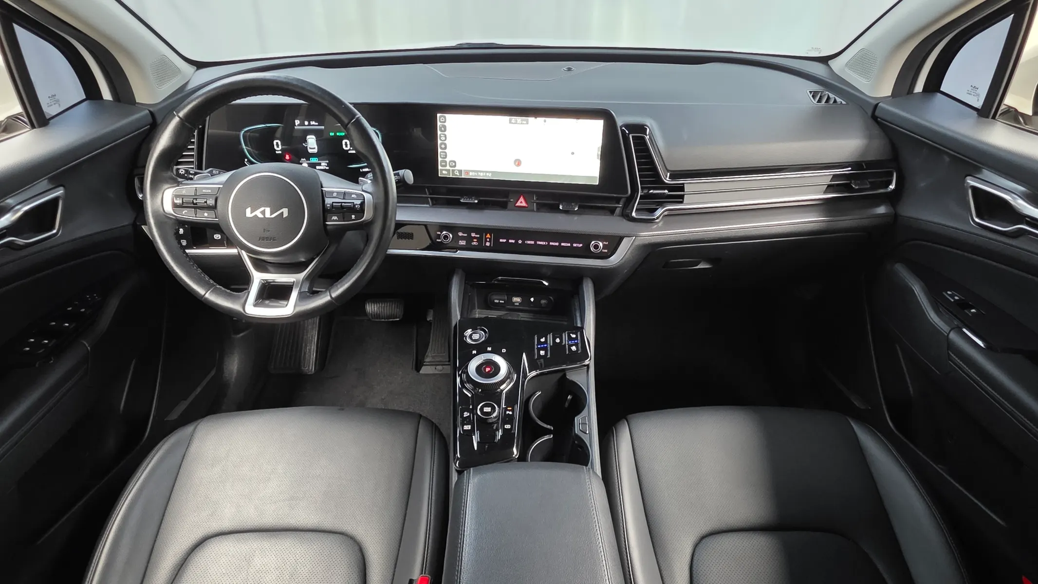 Kia 5 2WD 2023 4/5