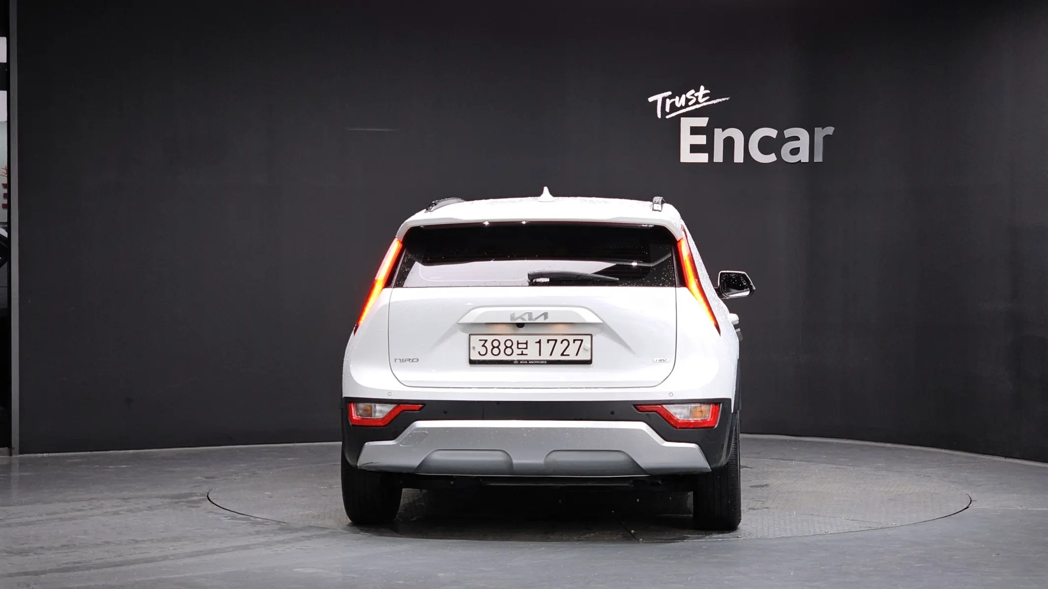 Kia 디 니로 2022 3/5