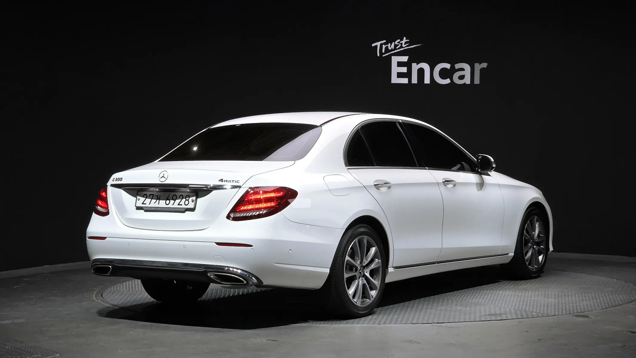Mercedes-Benz E-Class W213 E300 4MATIC 2019 2/21
