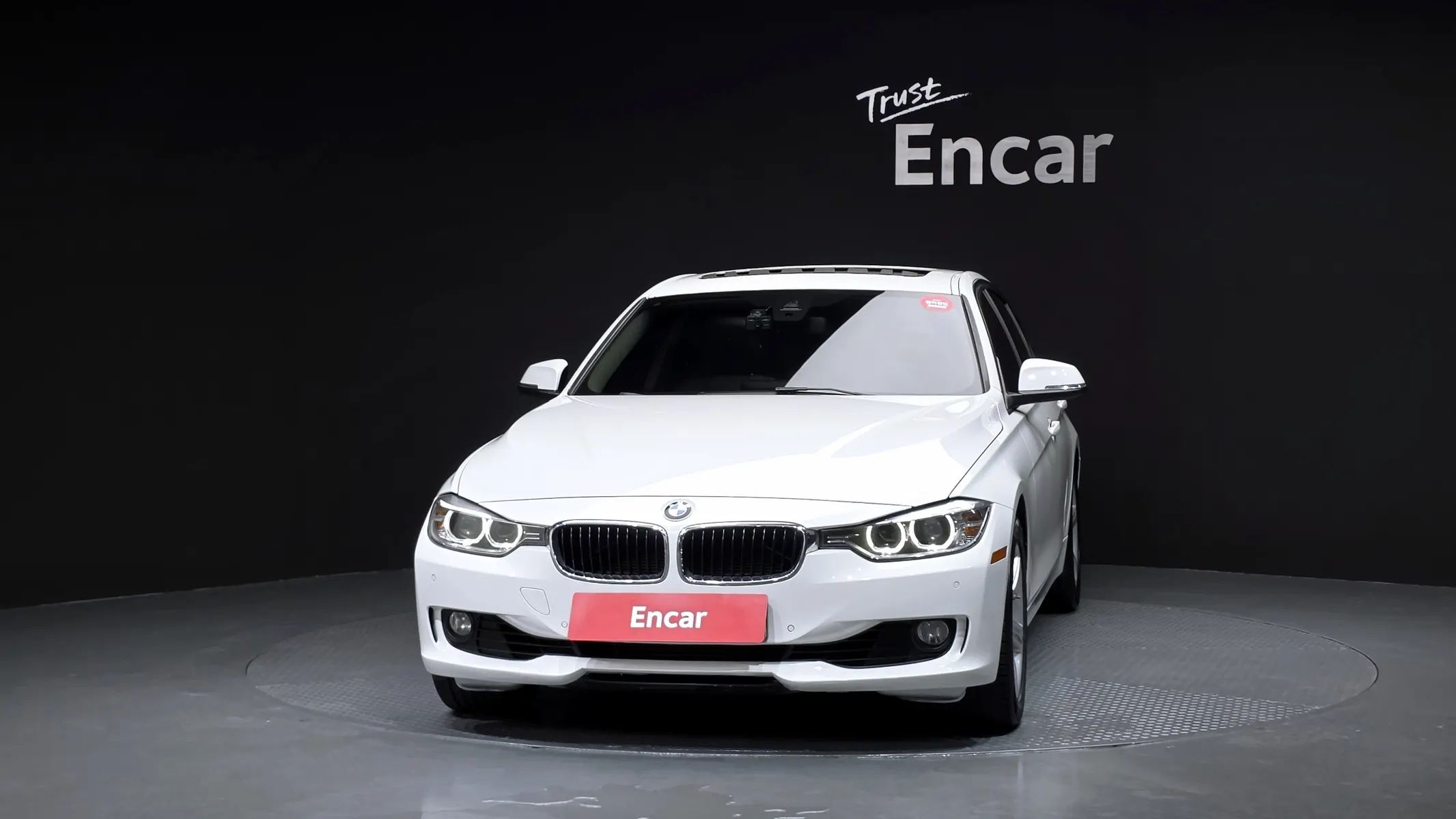 BMW 3 Series (F30) 320i 2014 3/33