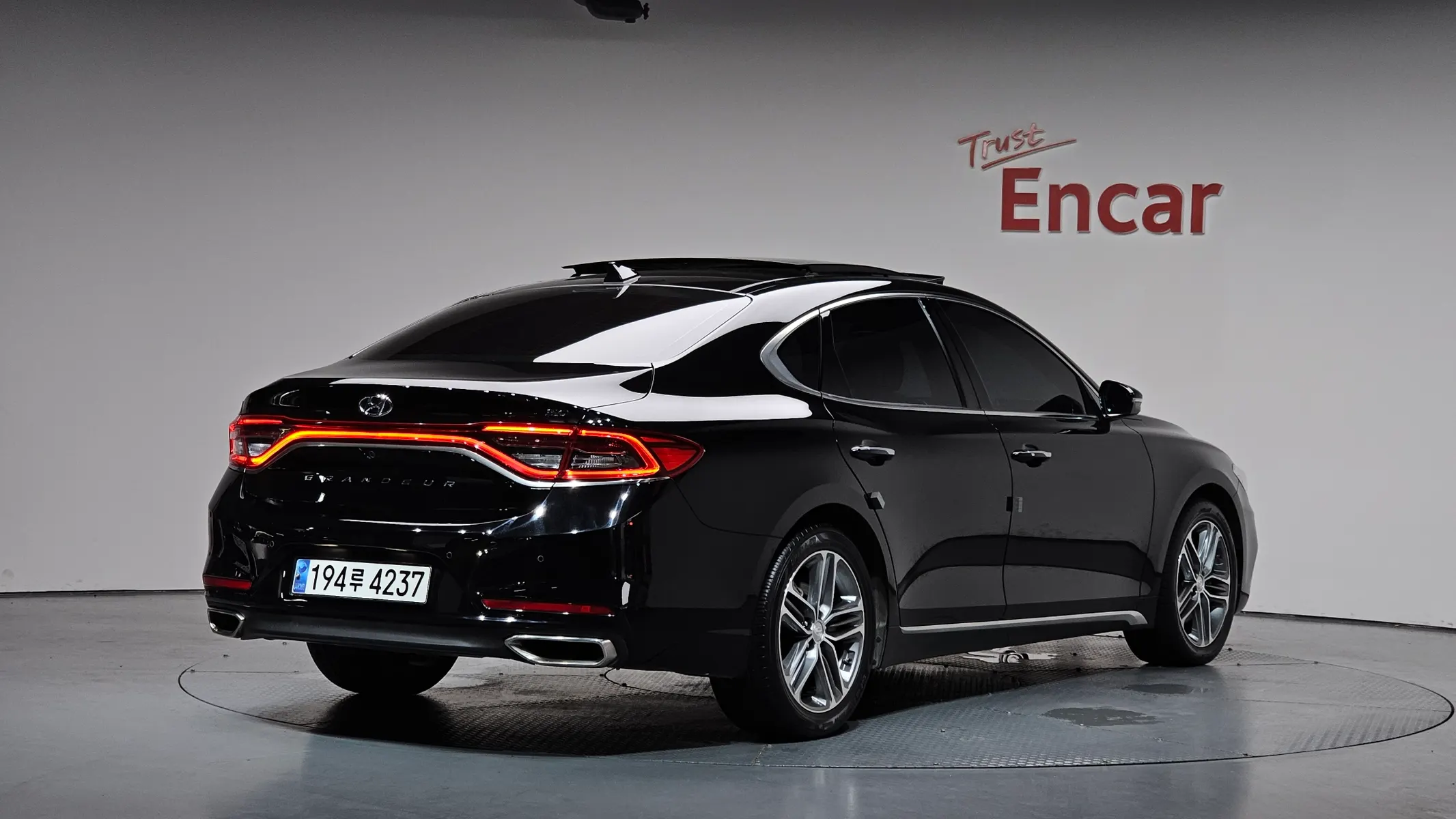 Hyundai IG 3.0 2018 2/35