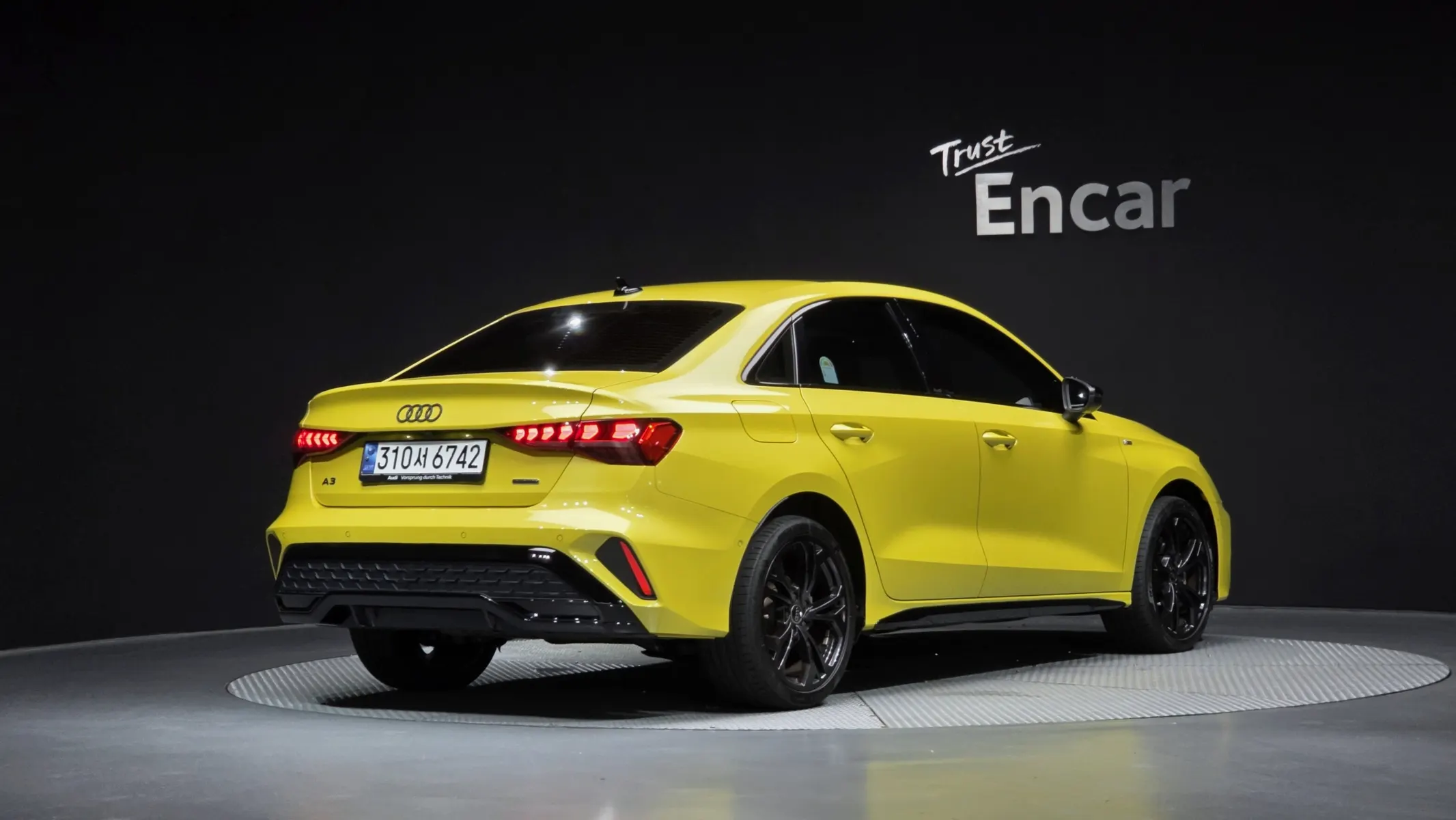 Audi A3 (8Y) 40 TFSI 2025 2/36
