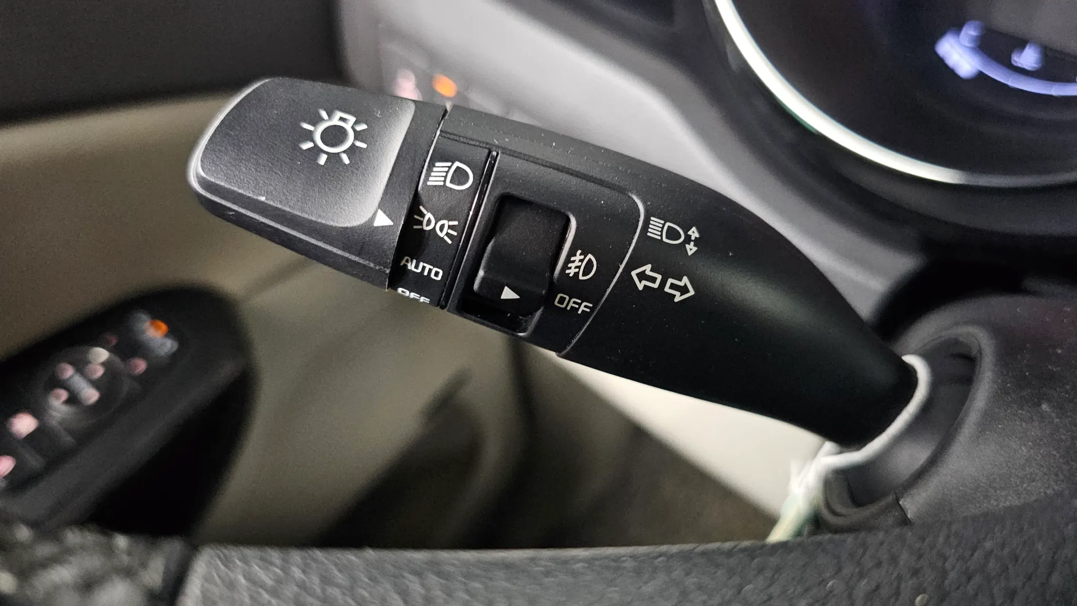 Kia 카니발 7 2015 33/34