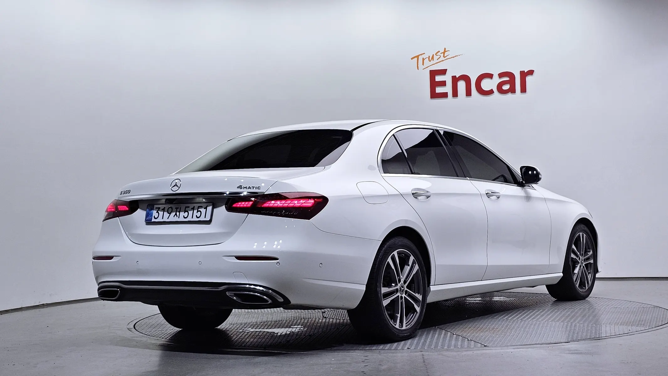 Mercedes-Benz E-Class W213 E350 4MATIC 2021 2/34