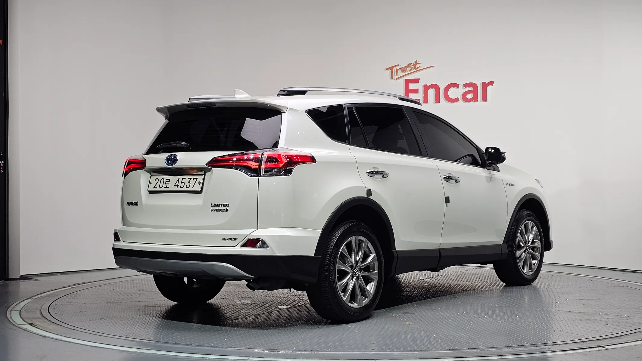 Toyota RAV4 2.5 4WD 2017 2/21