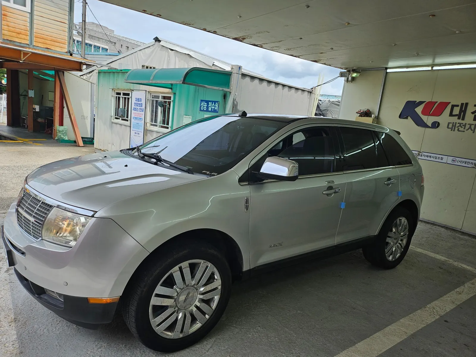 Lincoln MKX 3.5 AWD 2010 3/21