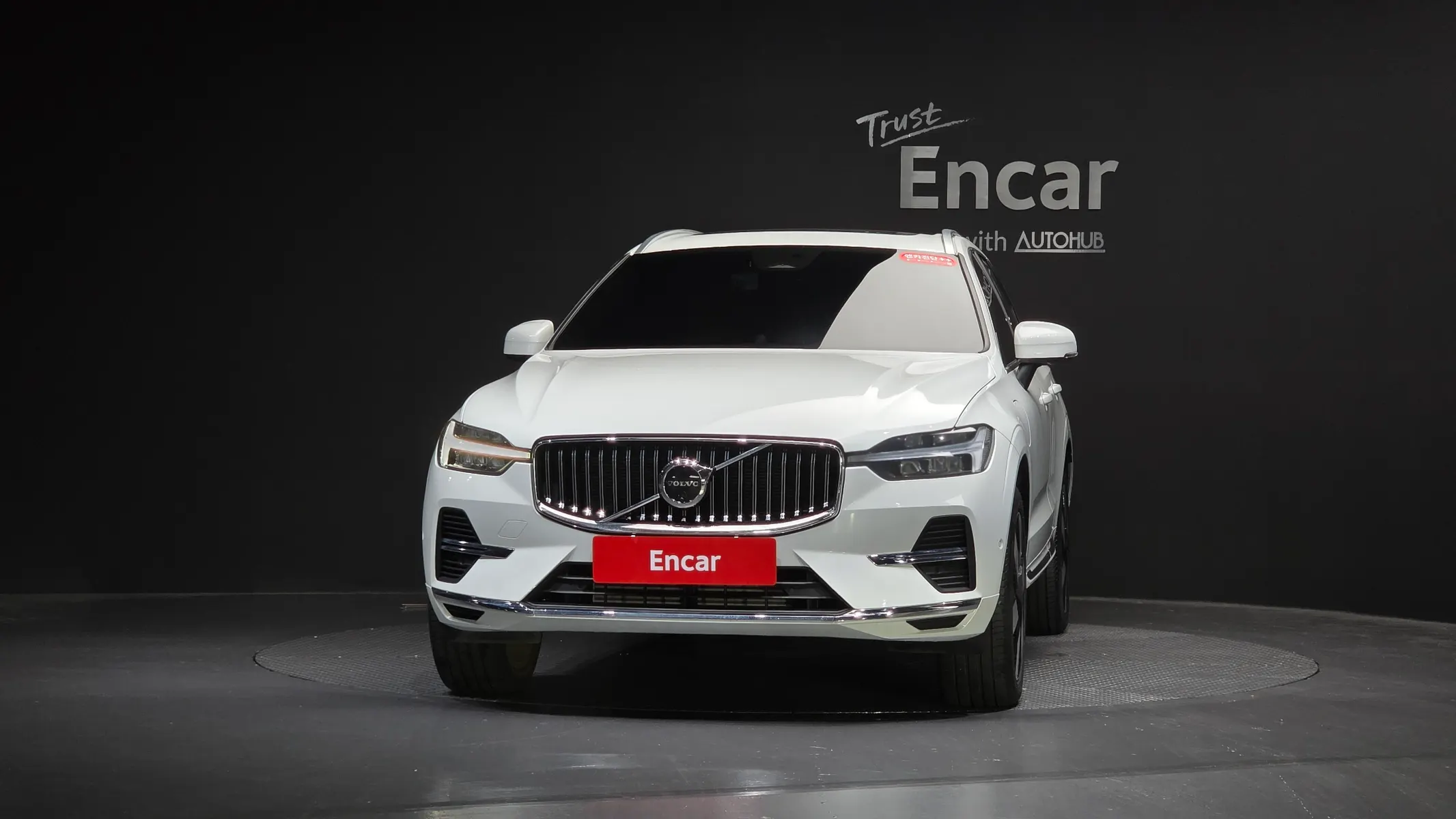 Volvo XC60 2 T8 2025 3/36