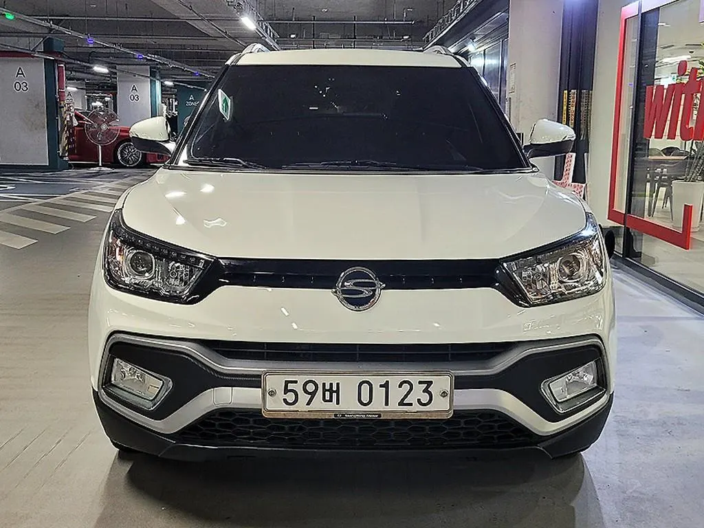 KG Mobility 티볼리 에어 IX 2WD 2016 2/21