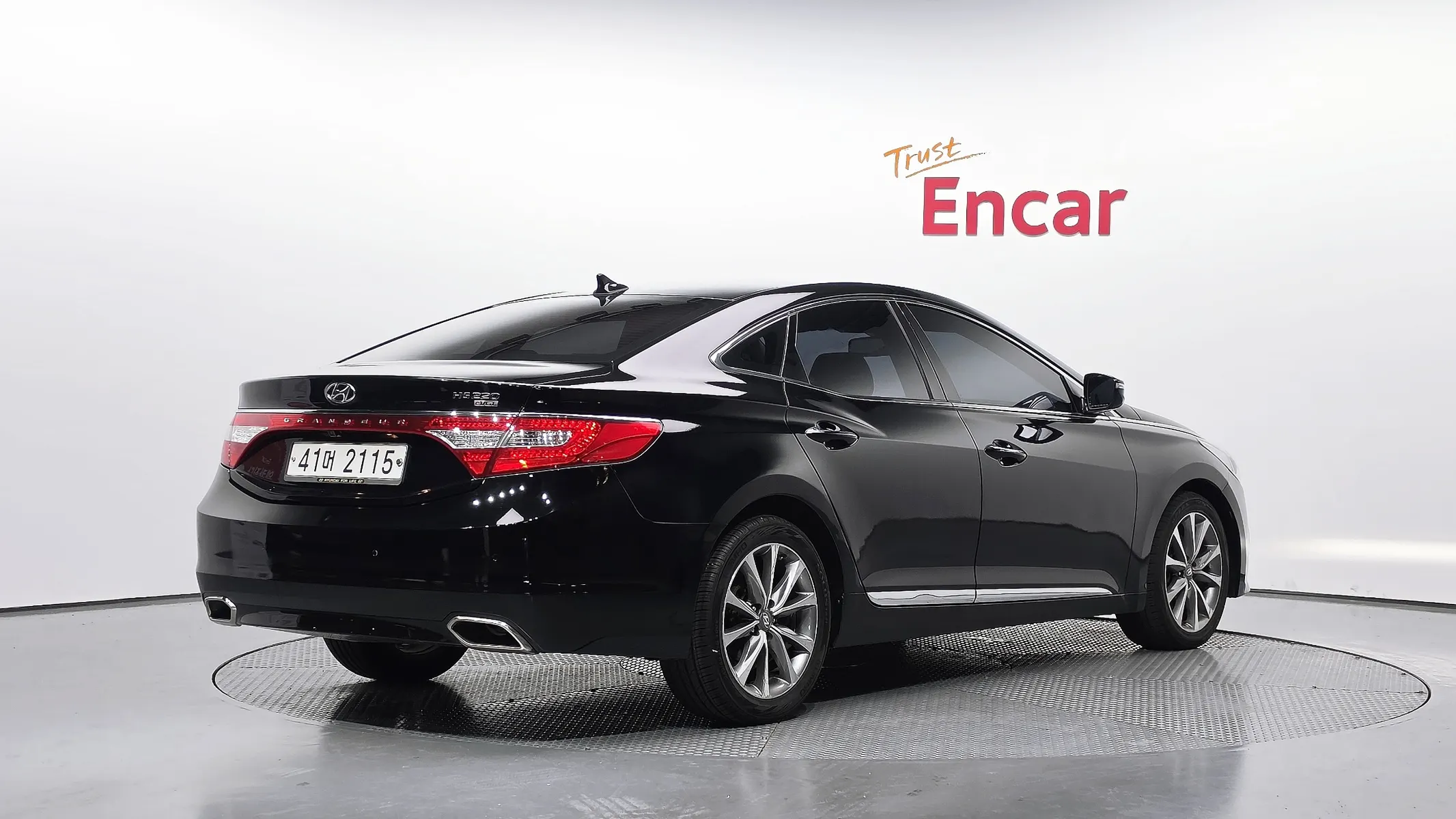 Hyundai Grandeur HG HG220 2014 2/33