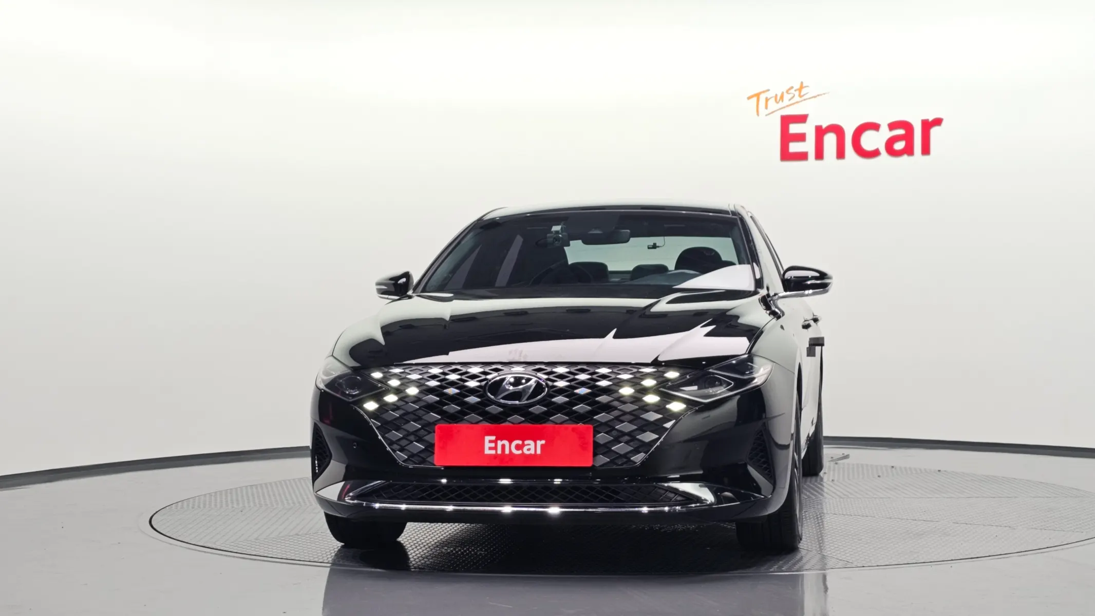 Hyundai IG 3.0 LPi () 2021 2/5