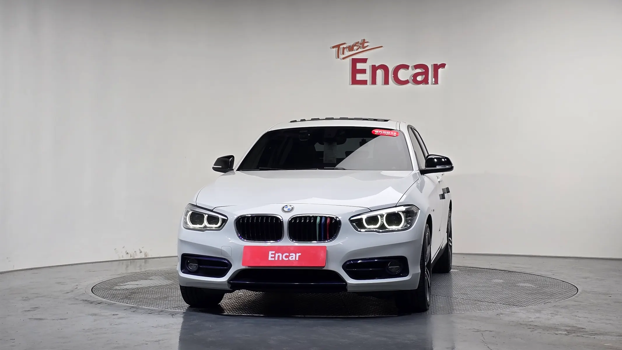 BMW 1 Series (F20) 118d 5 2018 3/32