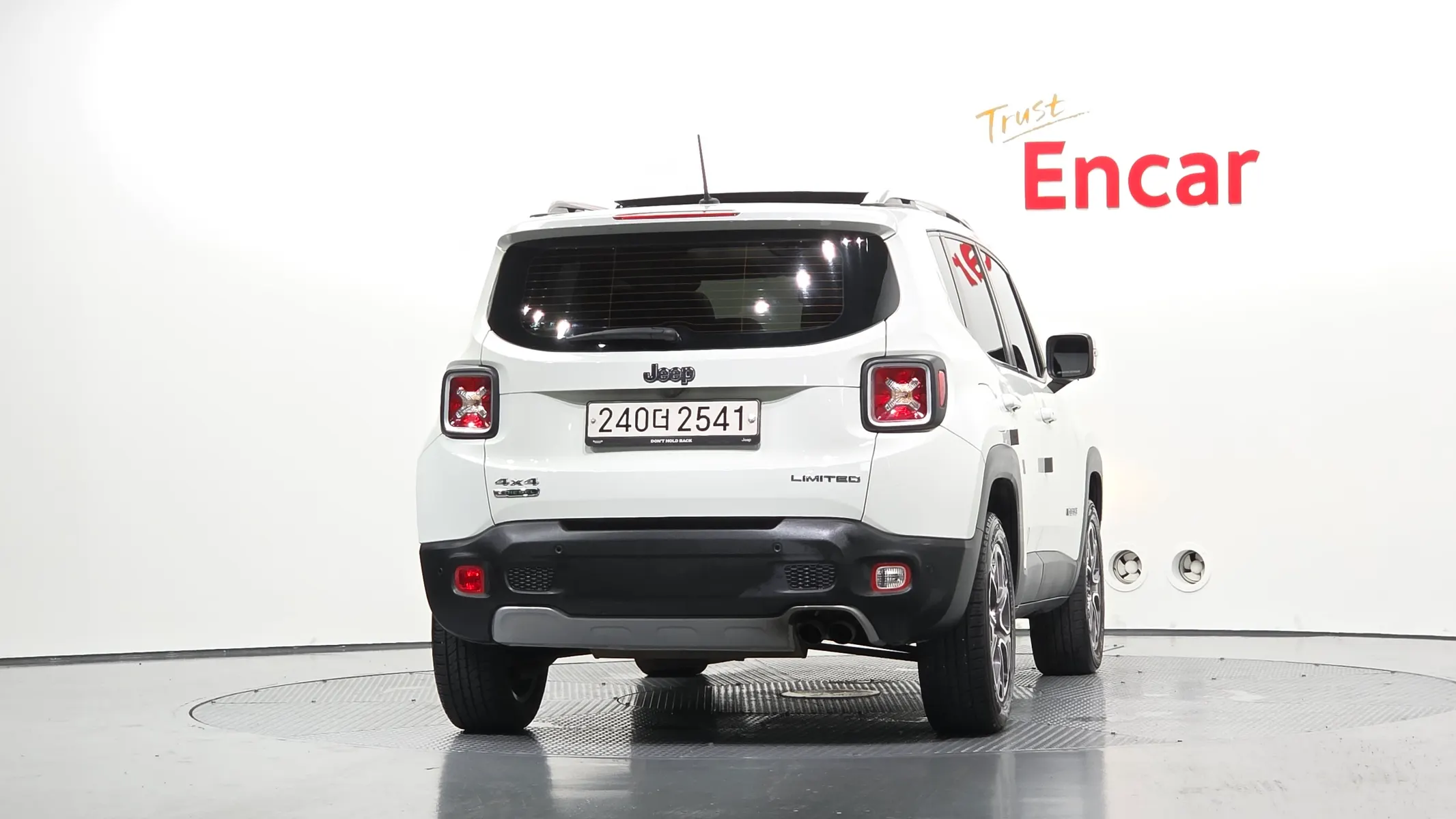 Jeep 레니게이드 2.0 AWD 2015 3/5