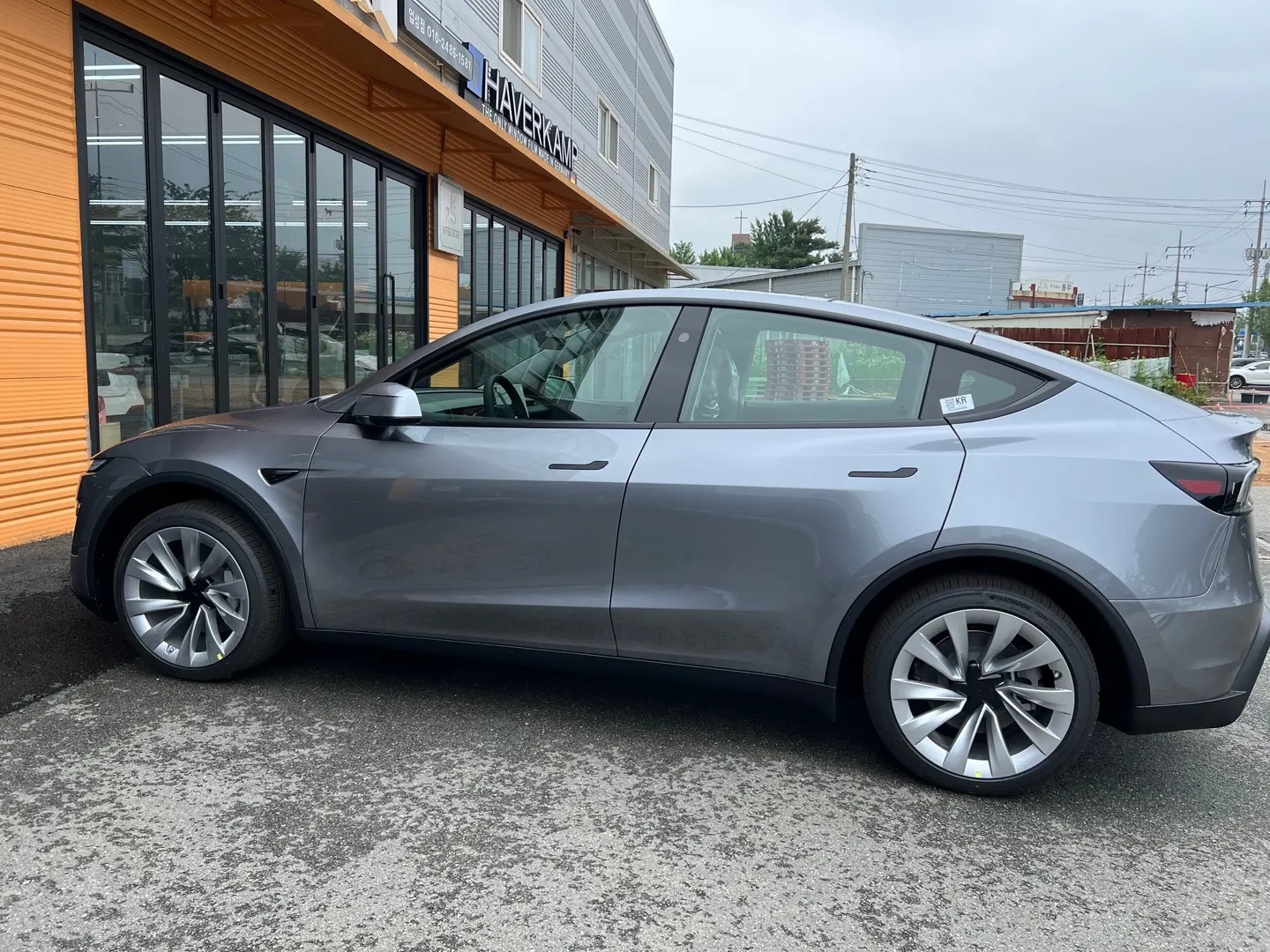 Tesla Y AWD 2025 3/12
