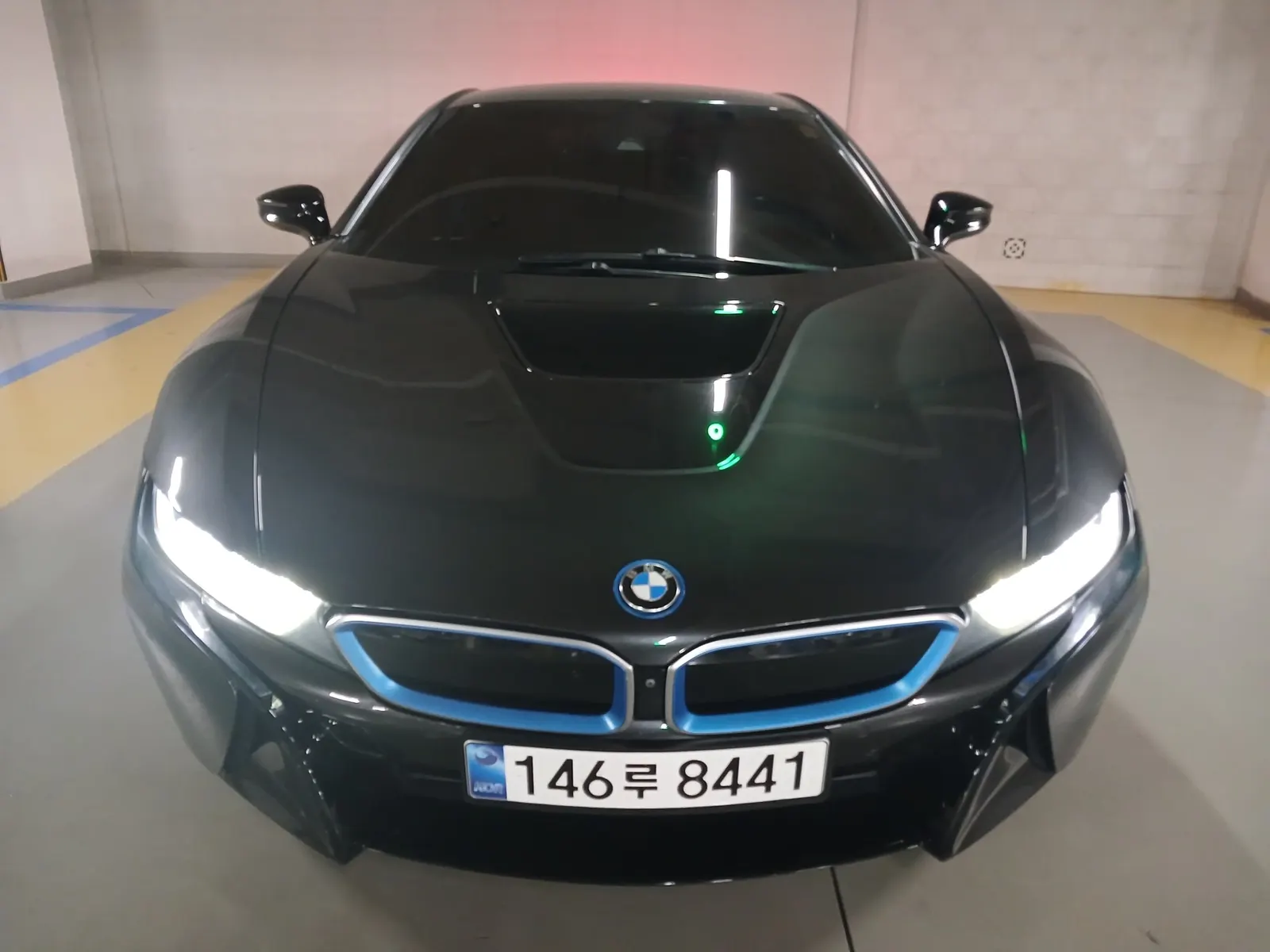 BMW i8 2016 2/17