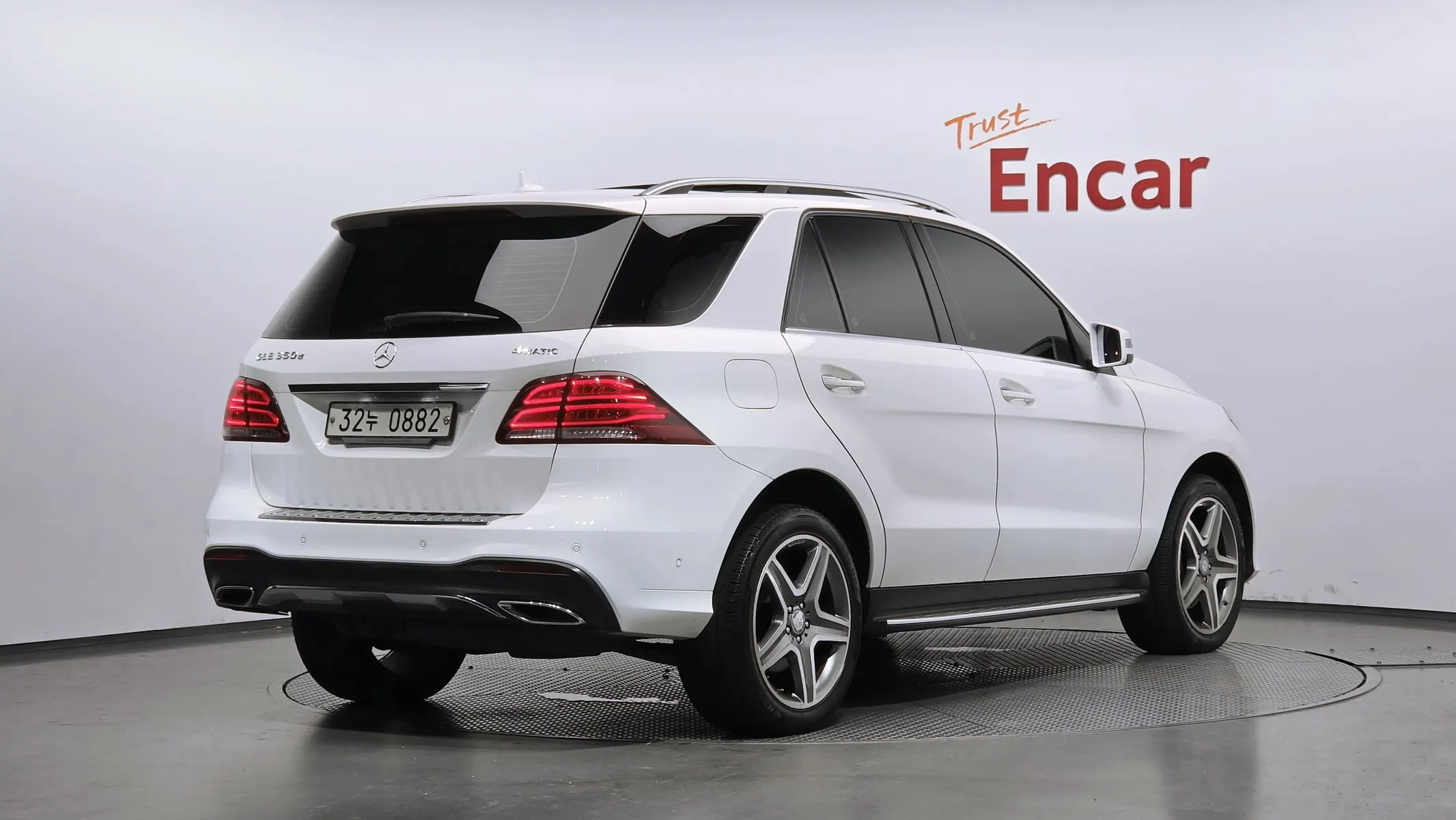 Mercedes-Benz GLE-Class W166 GLE350 d 4MATIC 2016 2/21