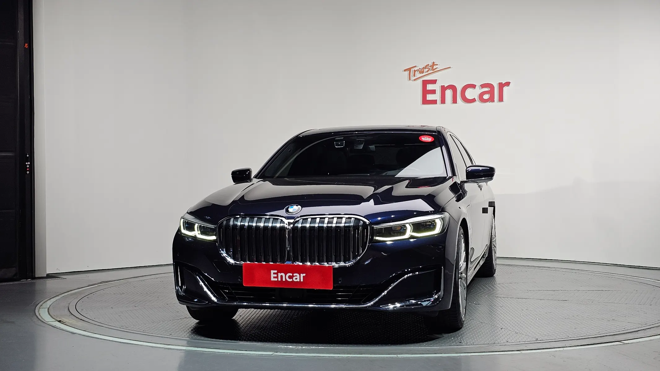 BMW 7 Series (G11) 745e i 2019 3/34
