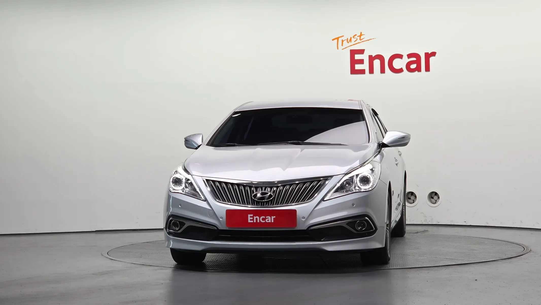 Hyundai Grandeur HG HG220 2015 2/5